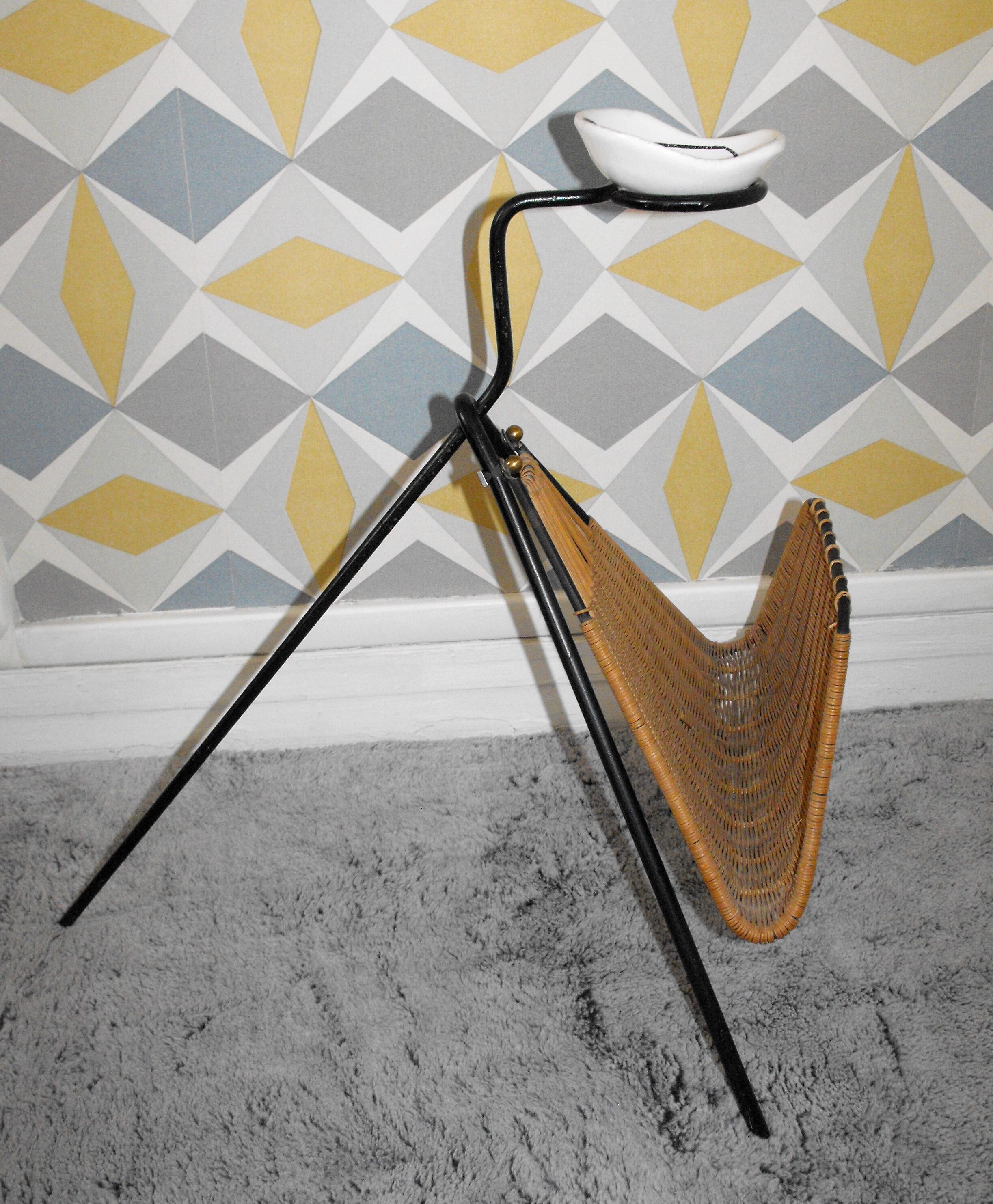 Magazine holder 50s .
