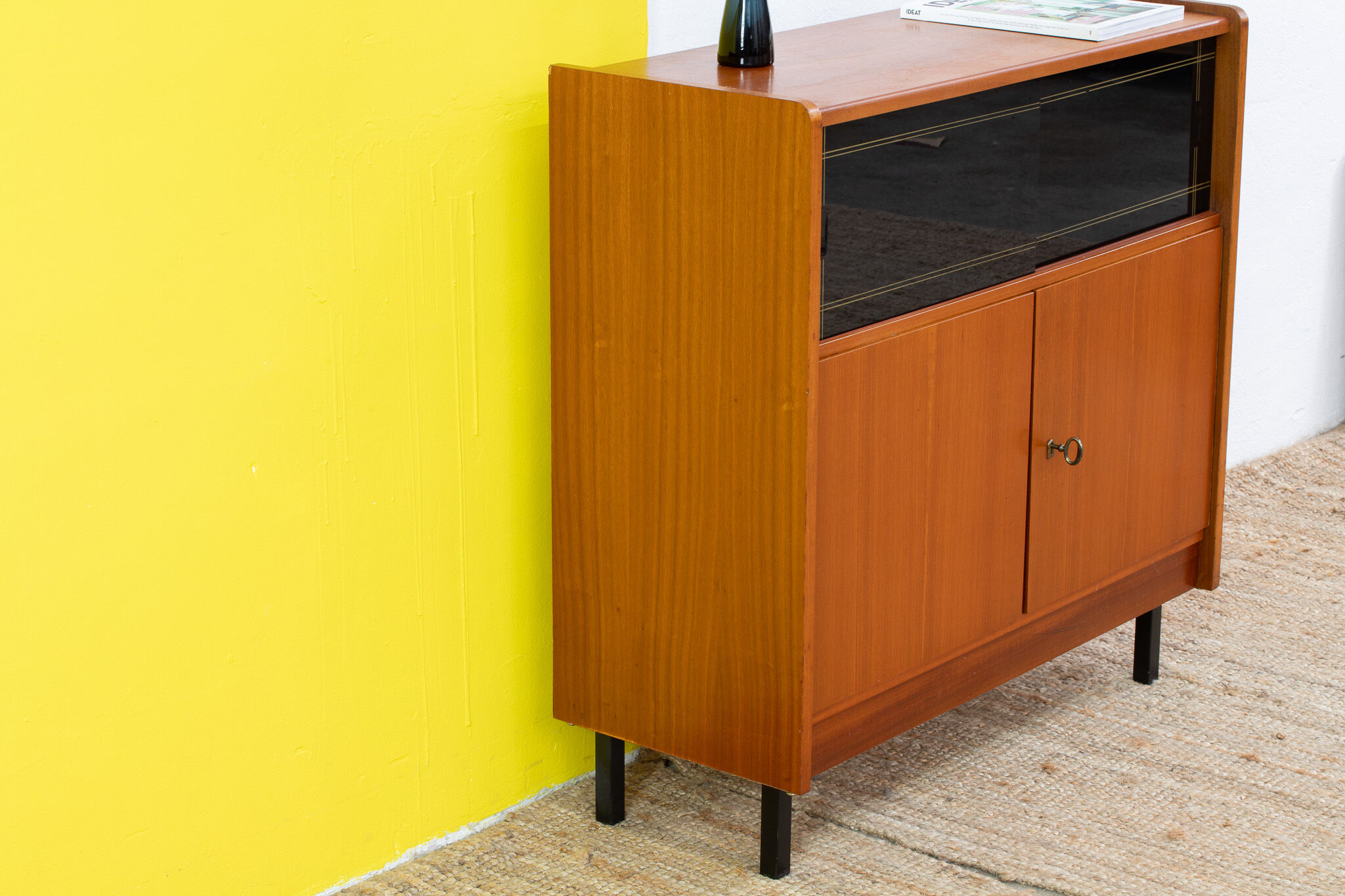 Vintage Scandinavian Enfilade – 90 cm