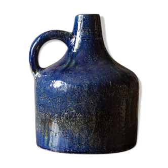 Vase, 70