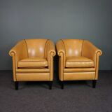 Set of 2 club chairs in blond sheepskin