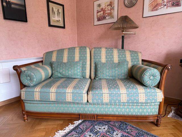 Two-seater sofa