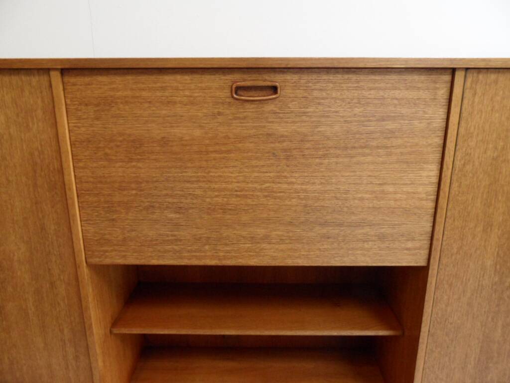 Buffet des années 1950 de style mid-century