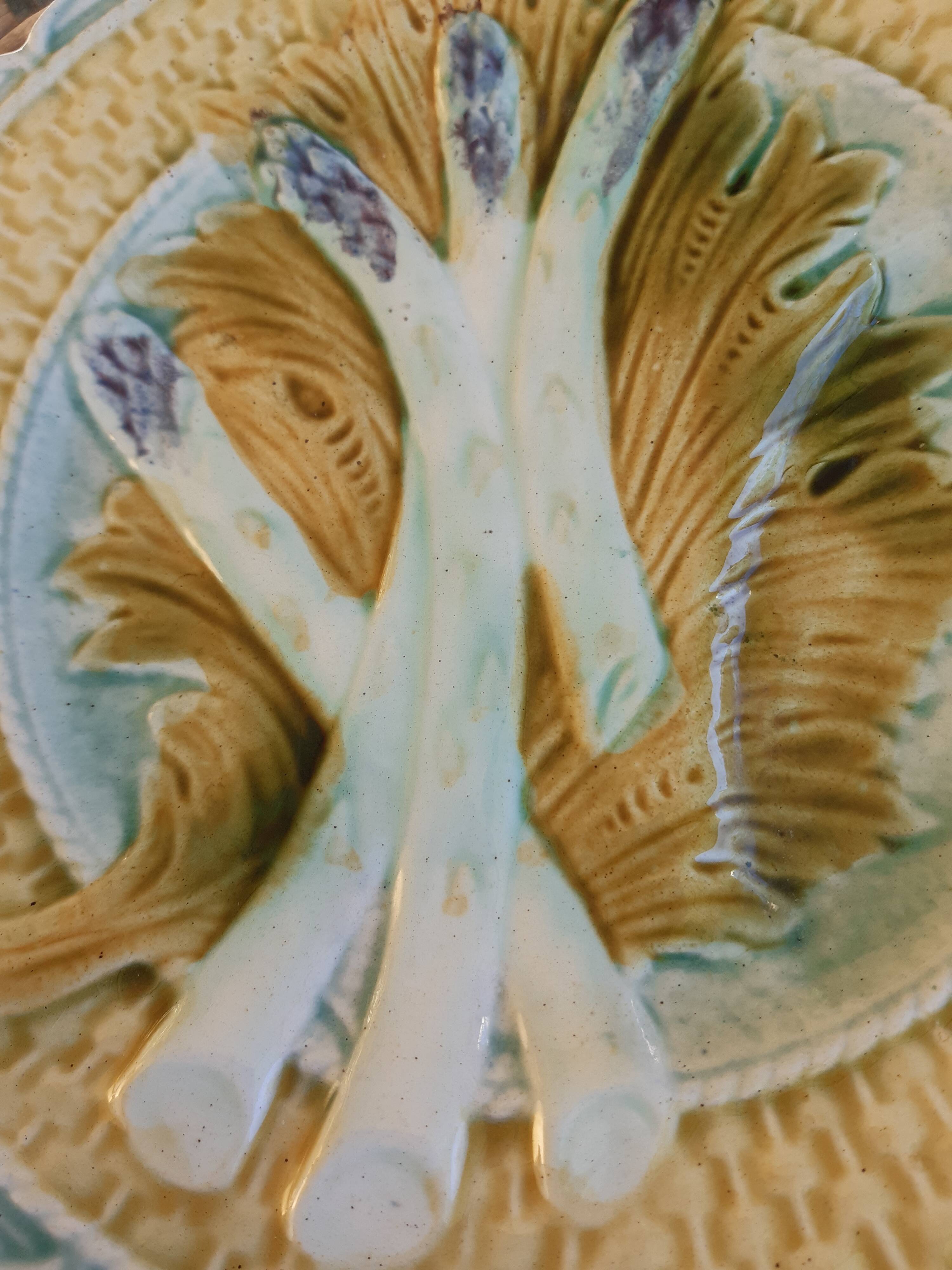 Plate asparagus slurry