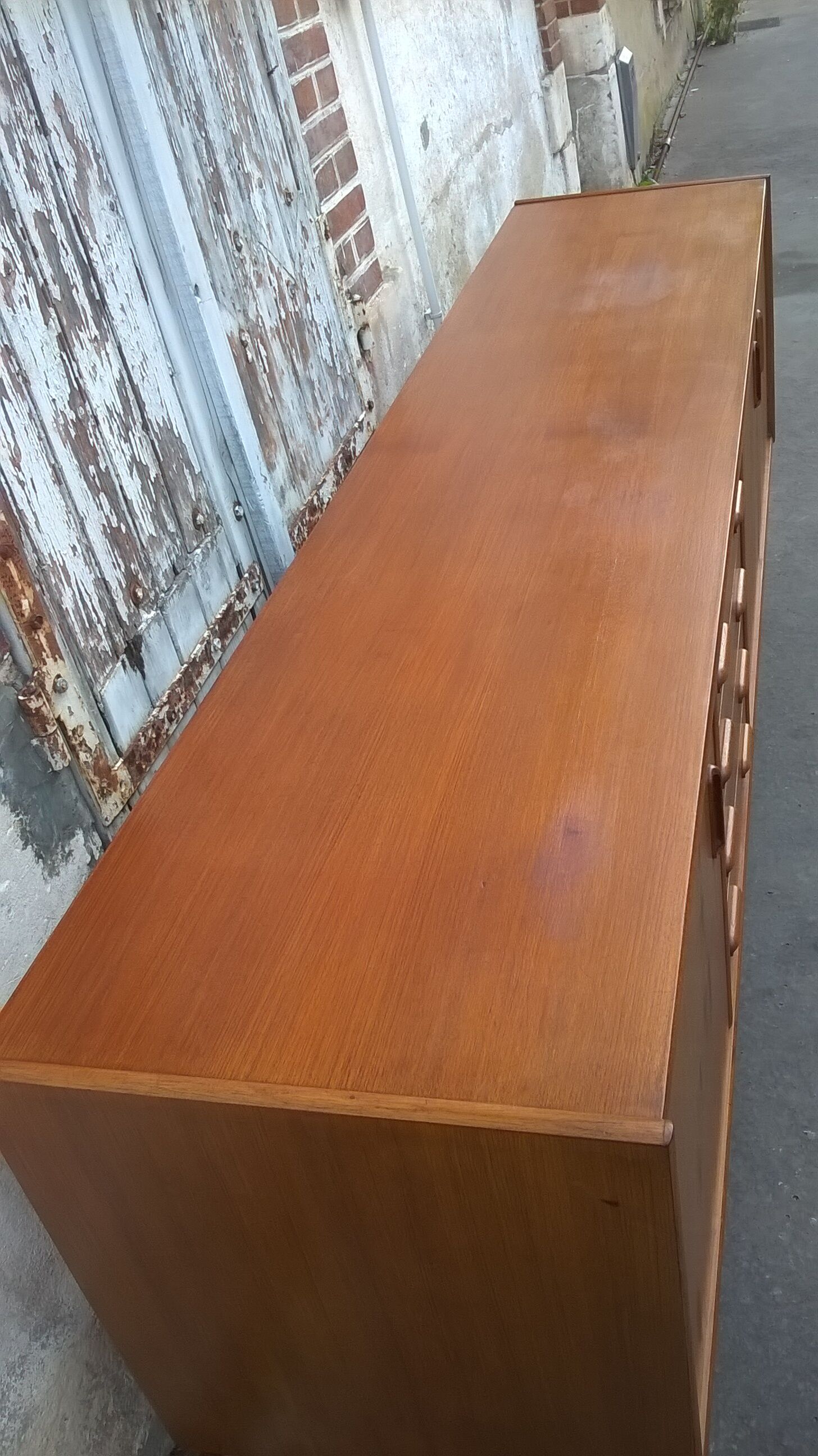 Scandinavian enfilade