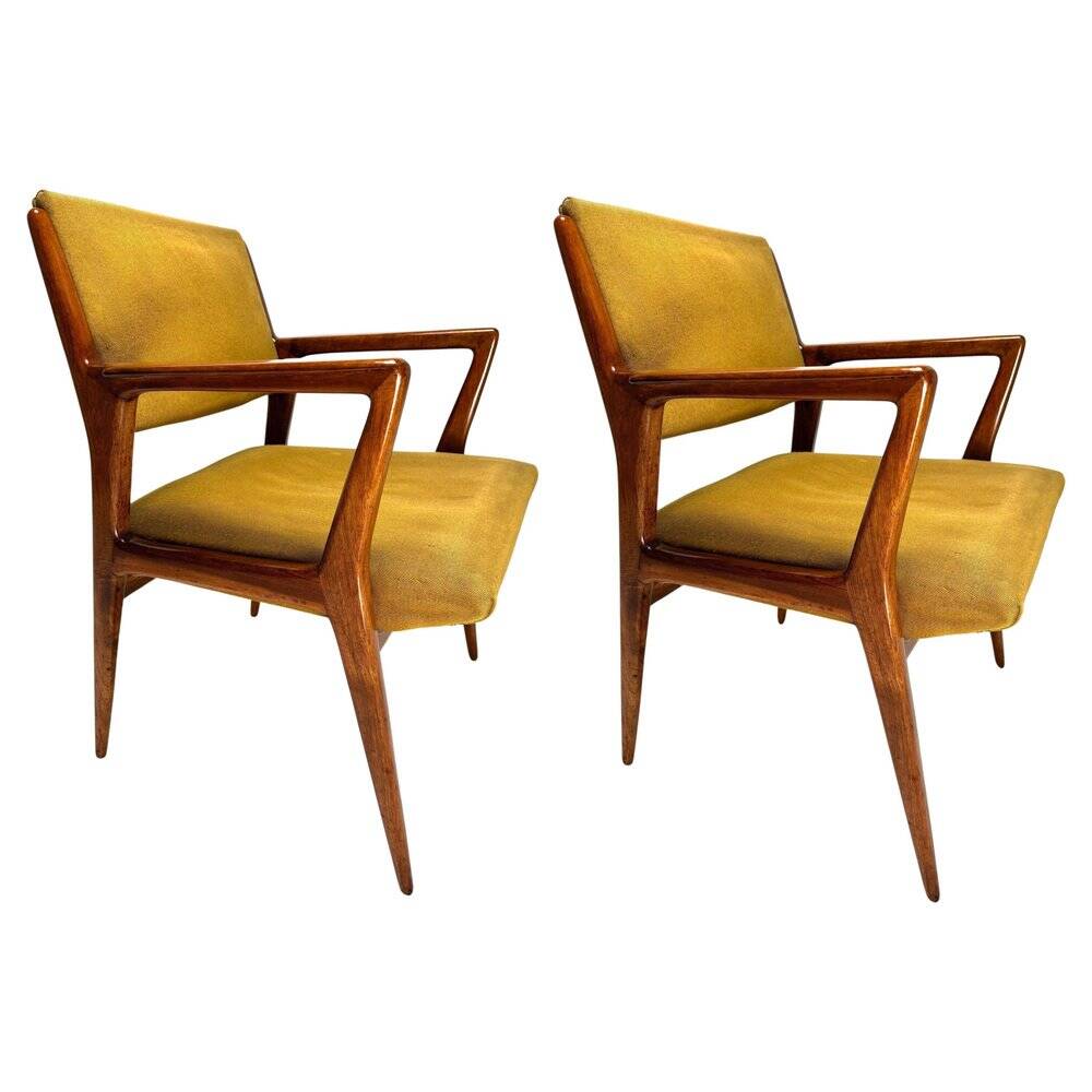 Set of Mid-Century Armchairs in the style of Gio Ponti, Italy, 1950s