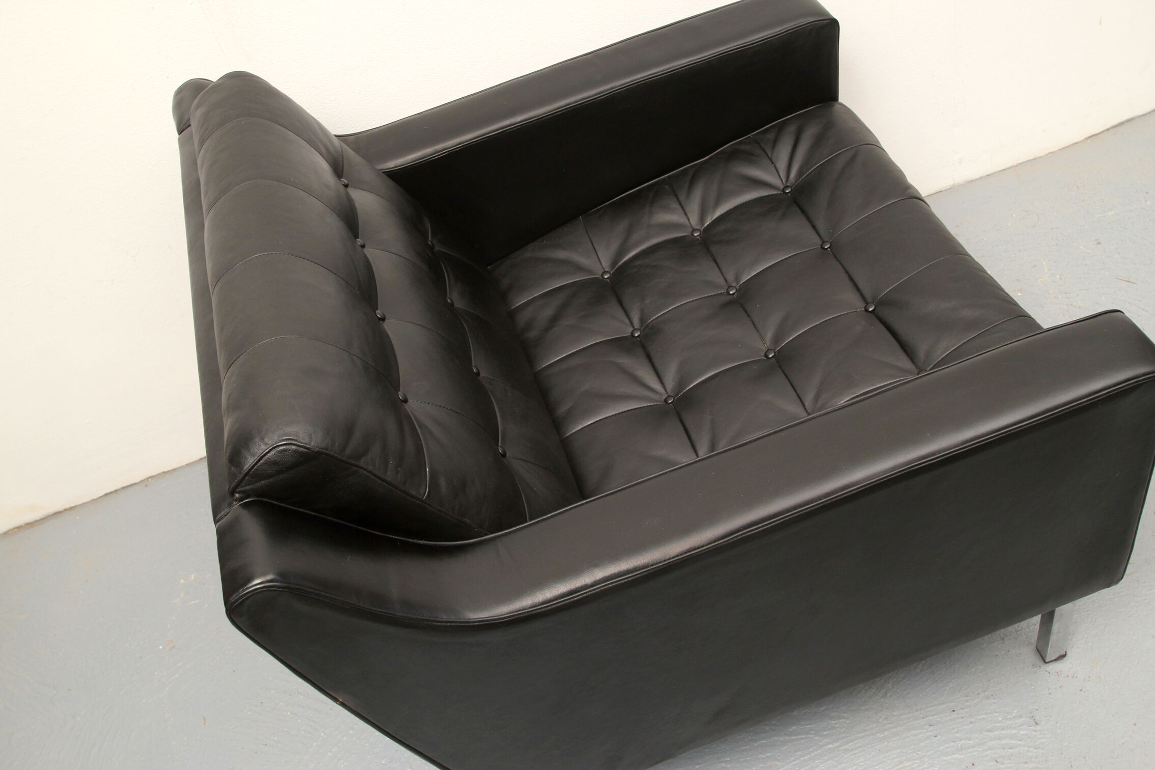 Fauteuil en cuir des années 1960 noir