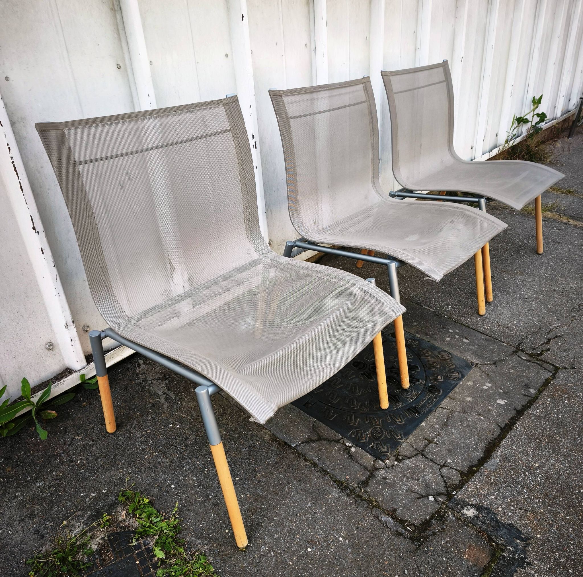Suite de 3 fauteuils 10 Line, Pascal Mourgue