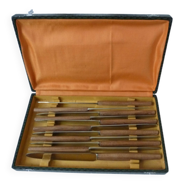 Box of 11 stainless steel and wood knives