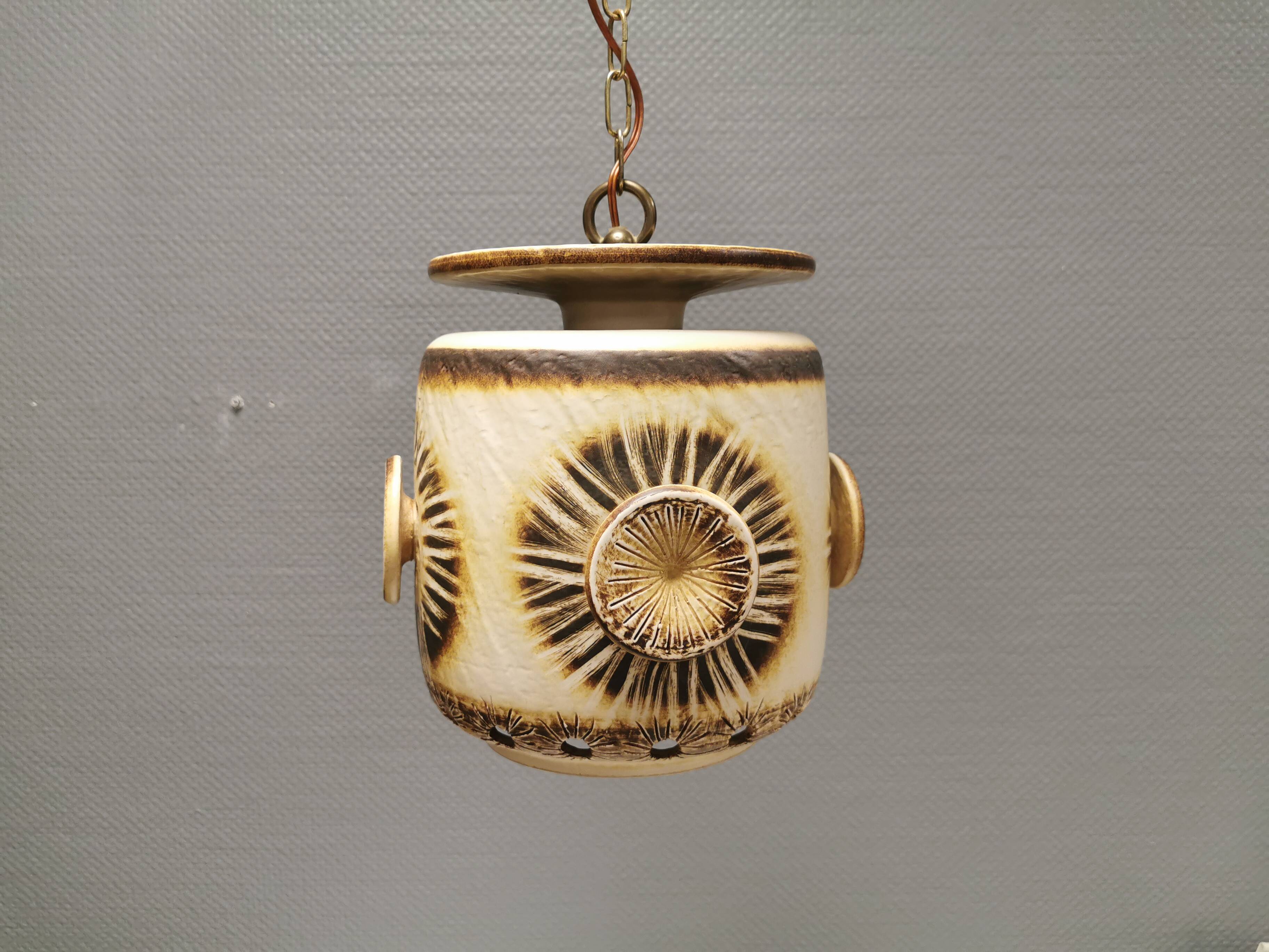 Large and beautiful hanging lamp in ceramic. Danish from the 70s, in super nice condition.