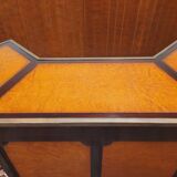 English Chesterfield mahogany bar fully upholstered in leather