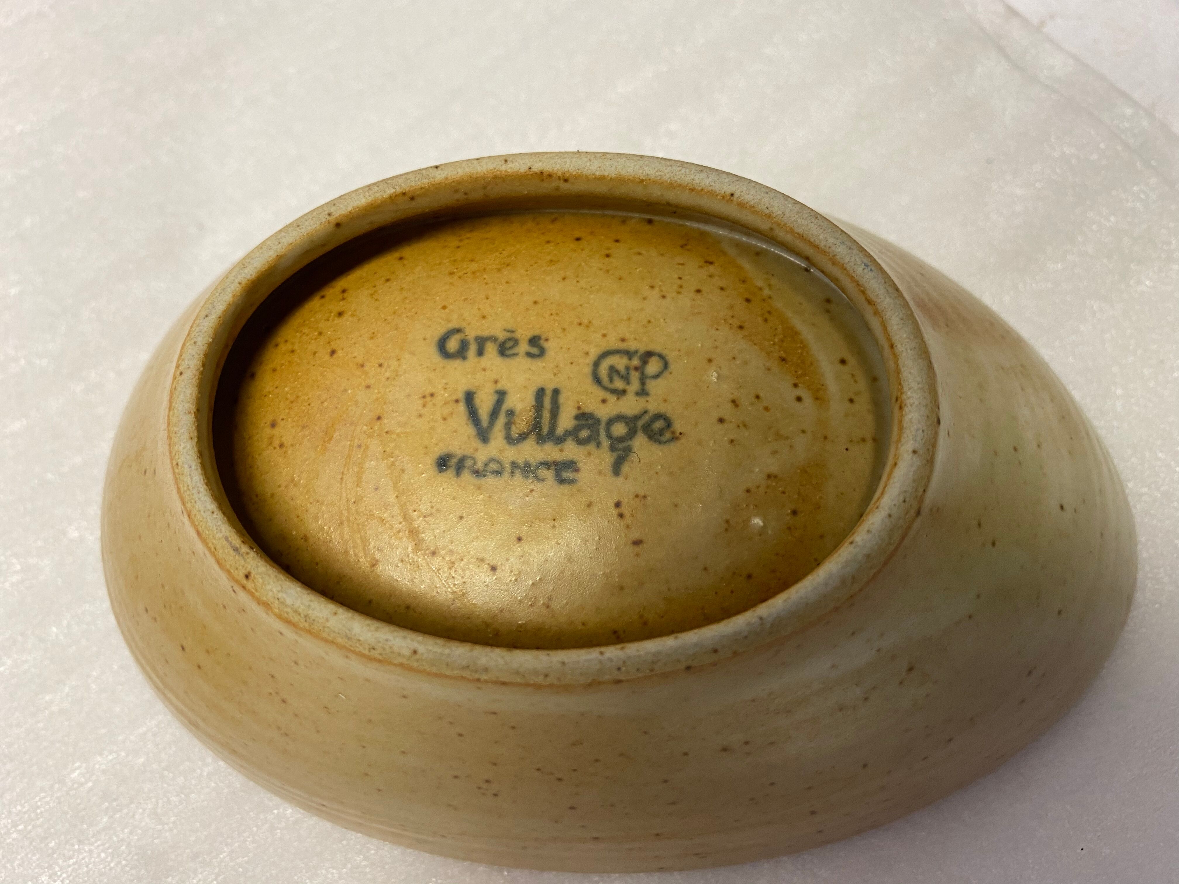 Set of 3 vintage sandstone ramekins