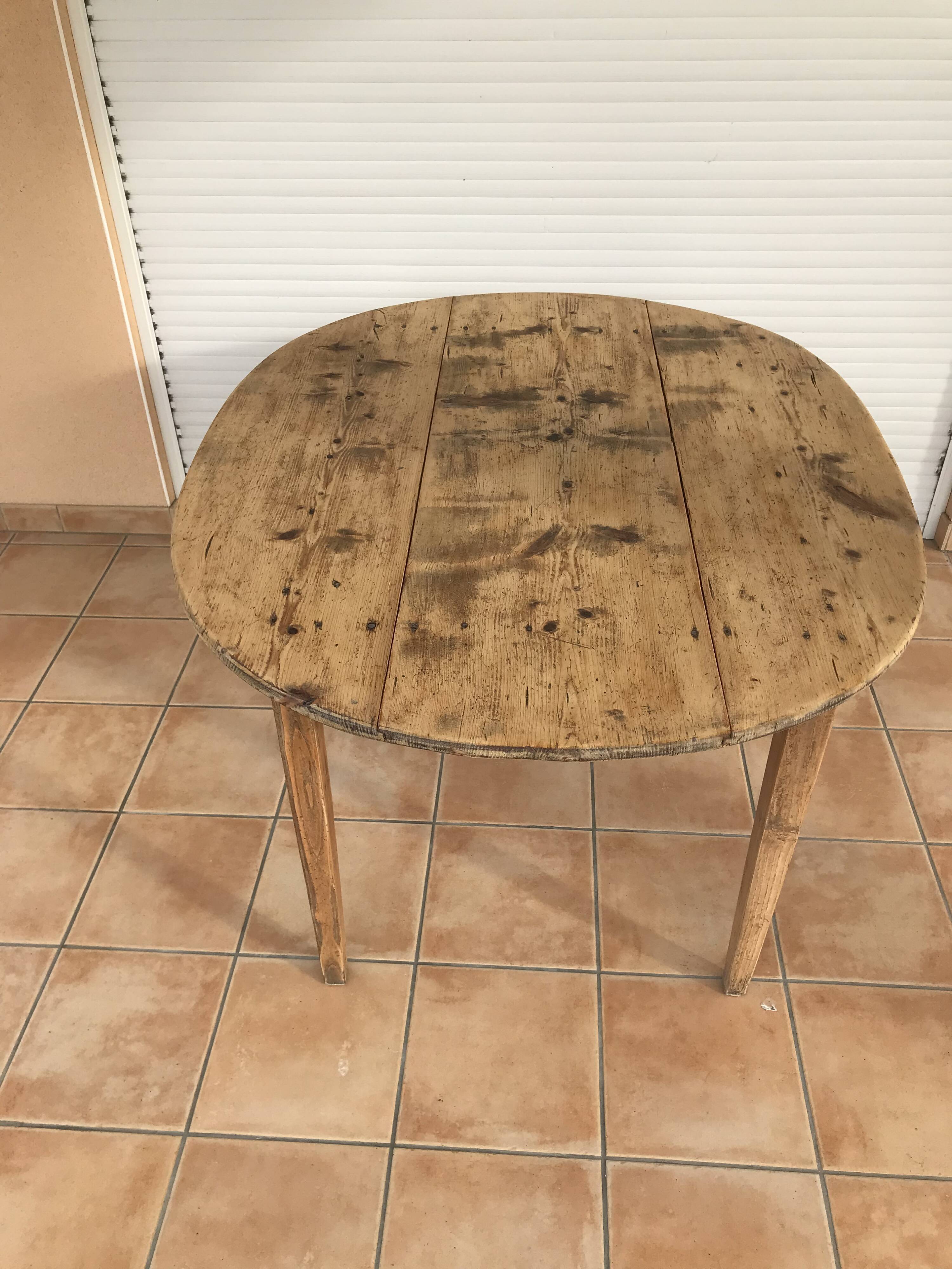 Round Farm Table