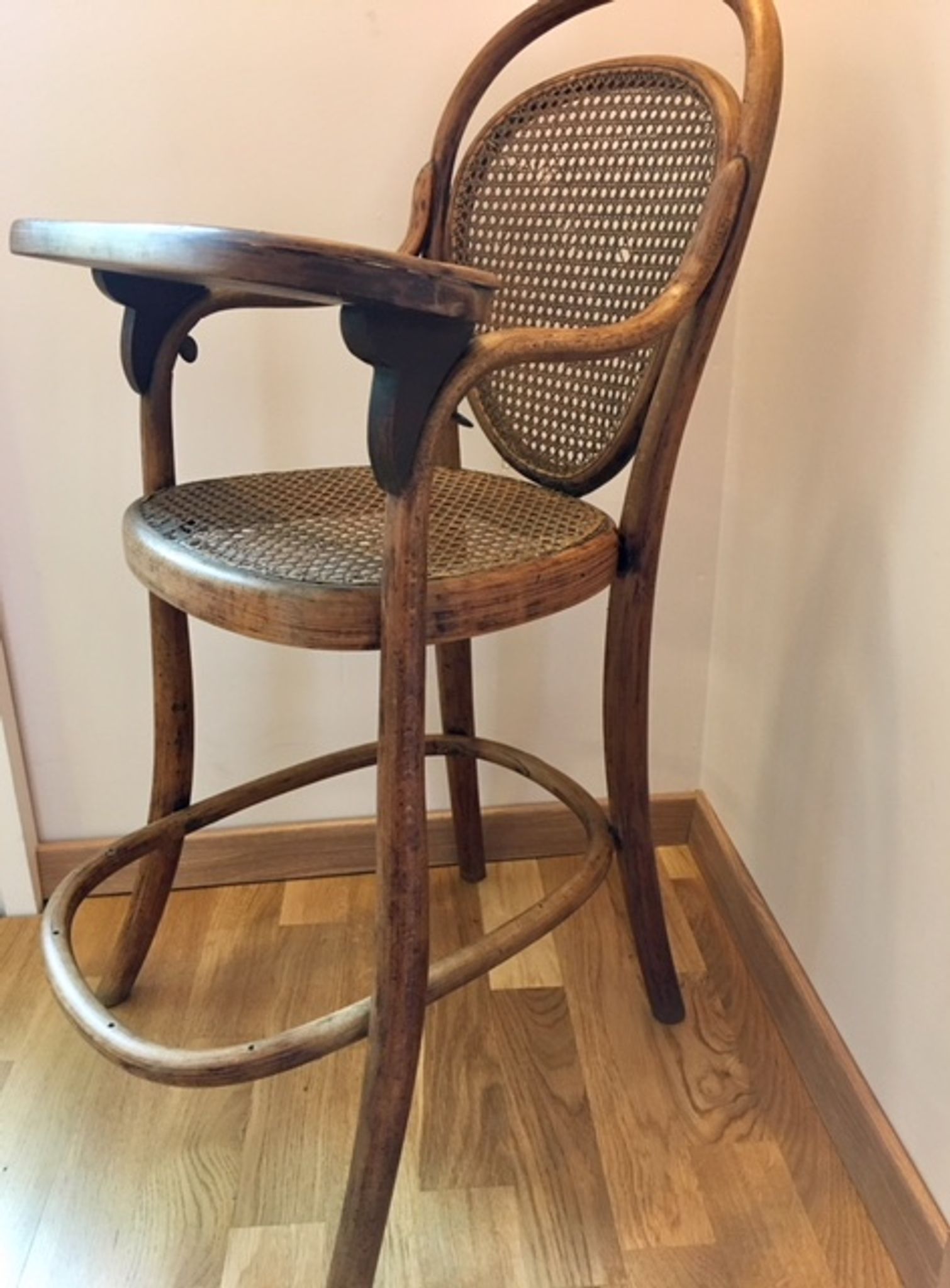 Baby high chair Thonet