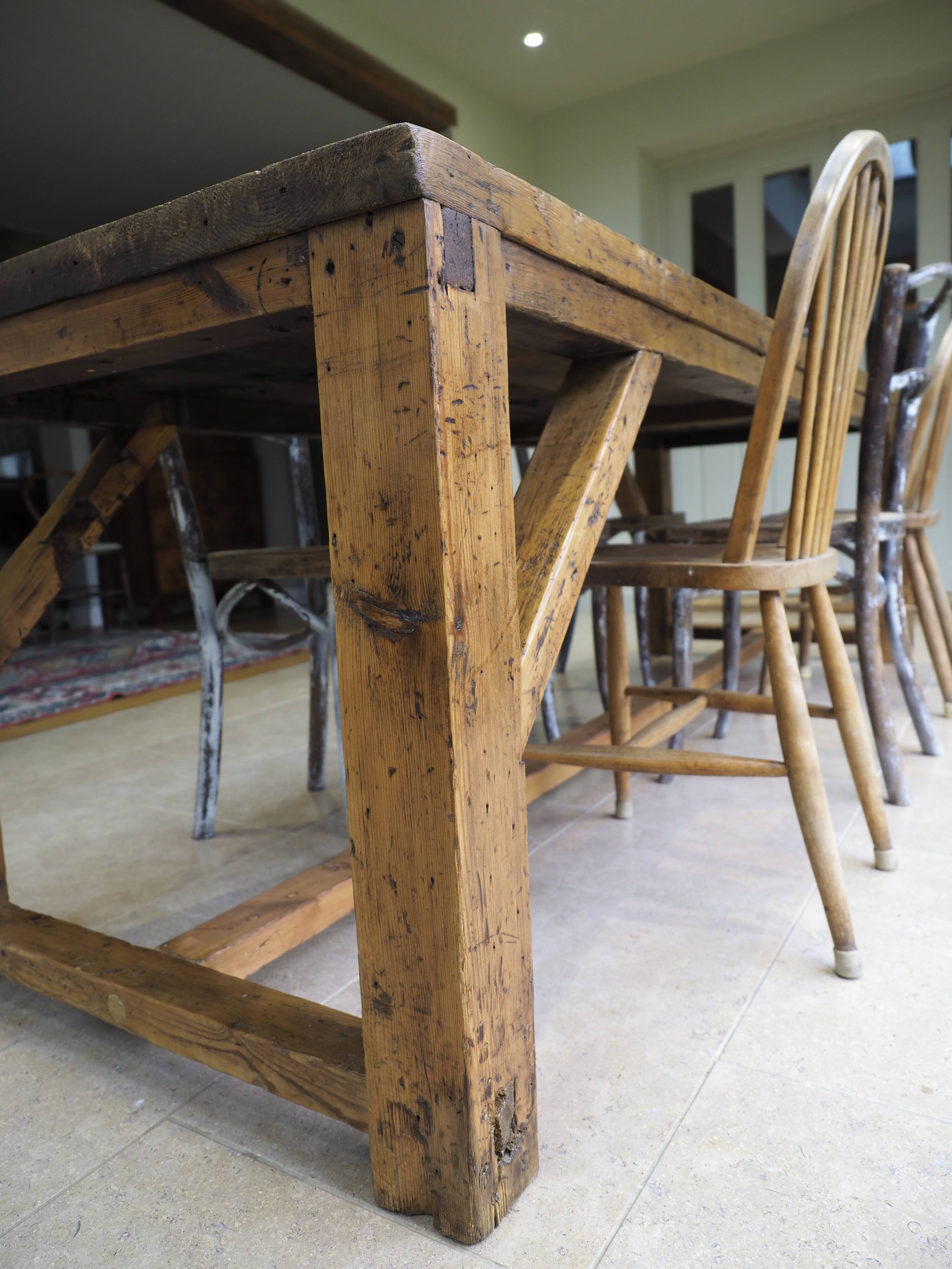 Table ancienne