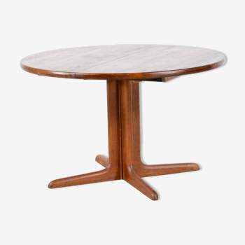 Midcentury Danish Extending Round Teak Table by Skovby. Vintage Modern / Scandinavian Style /Retro.