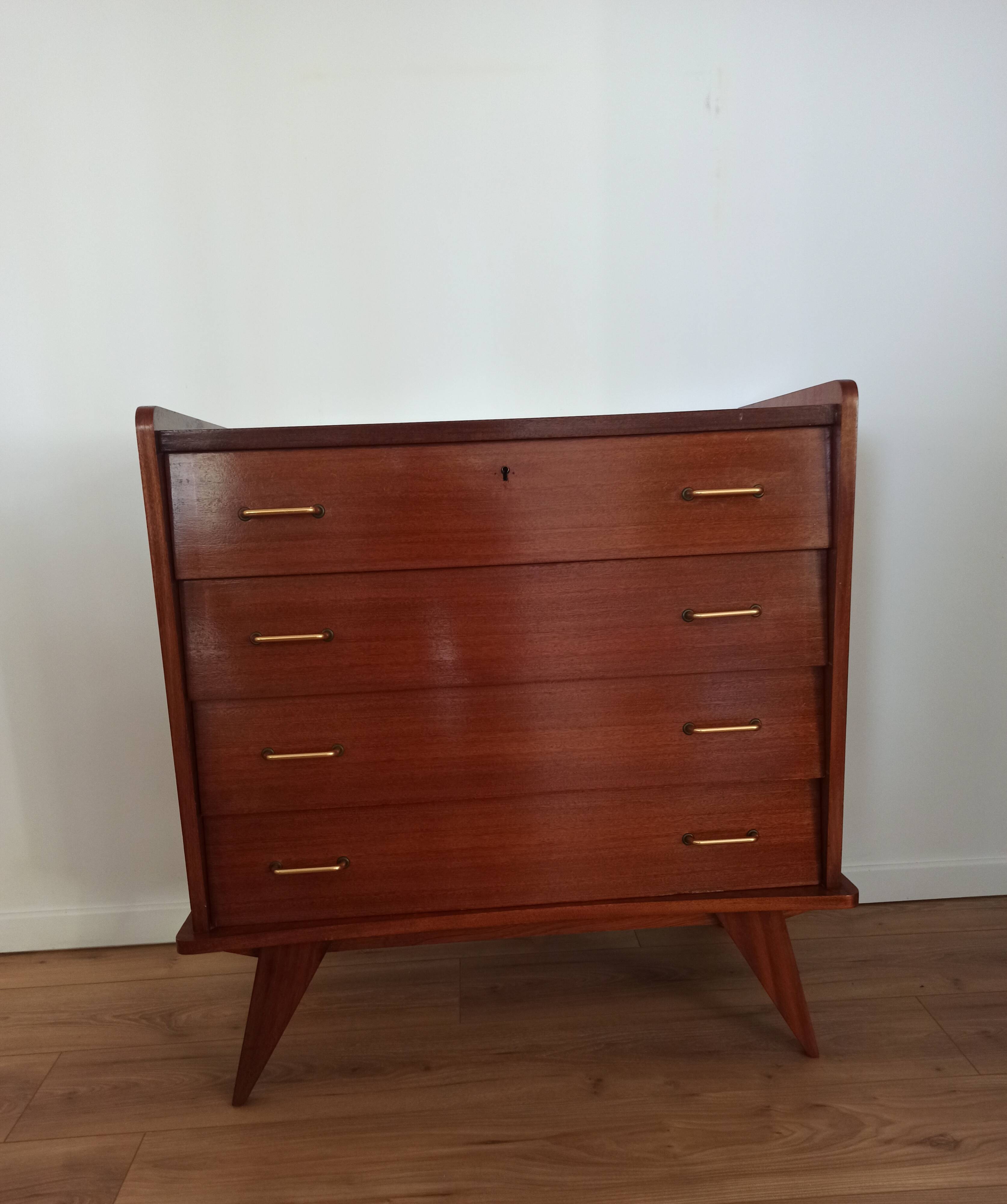 Commode vintage