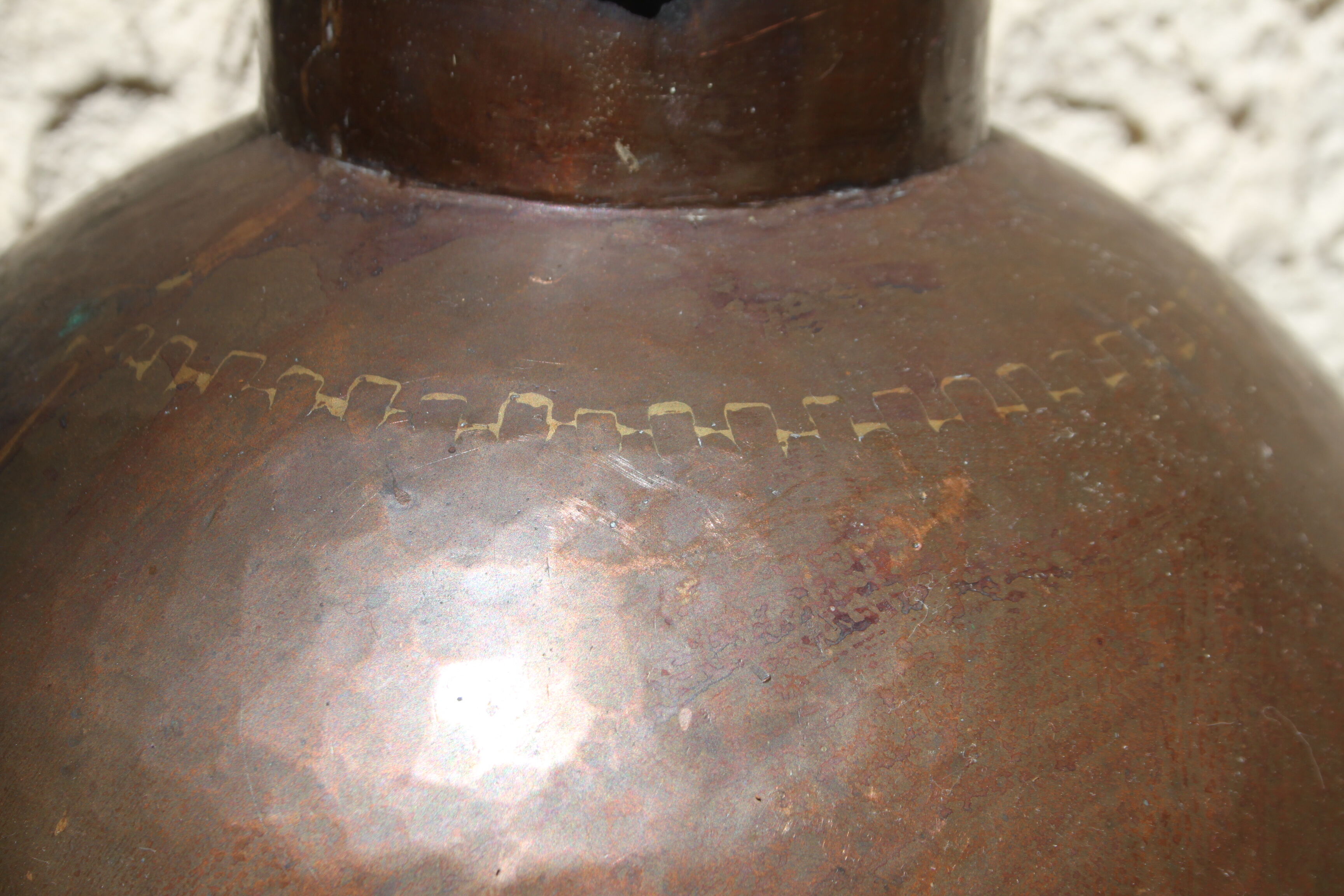 Ancient jar with oriental waters, end of 19th