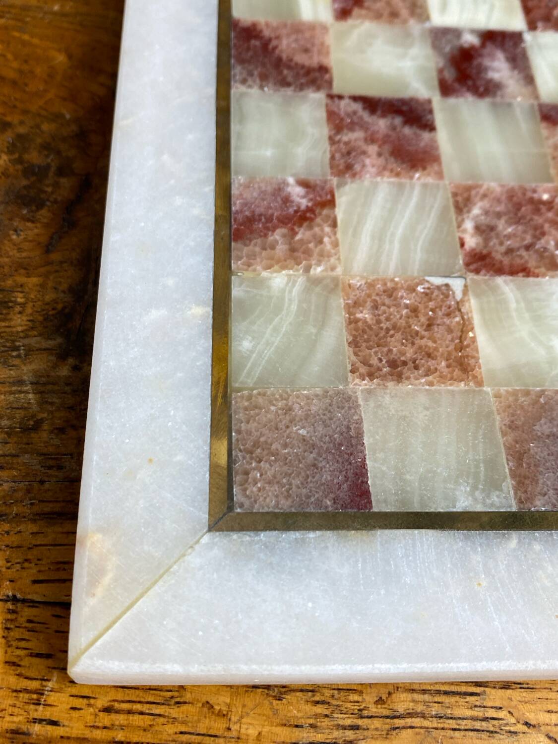 Marble and onyx chess set