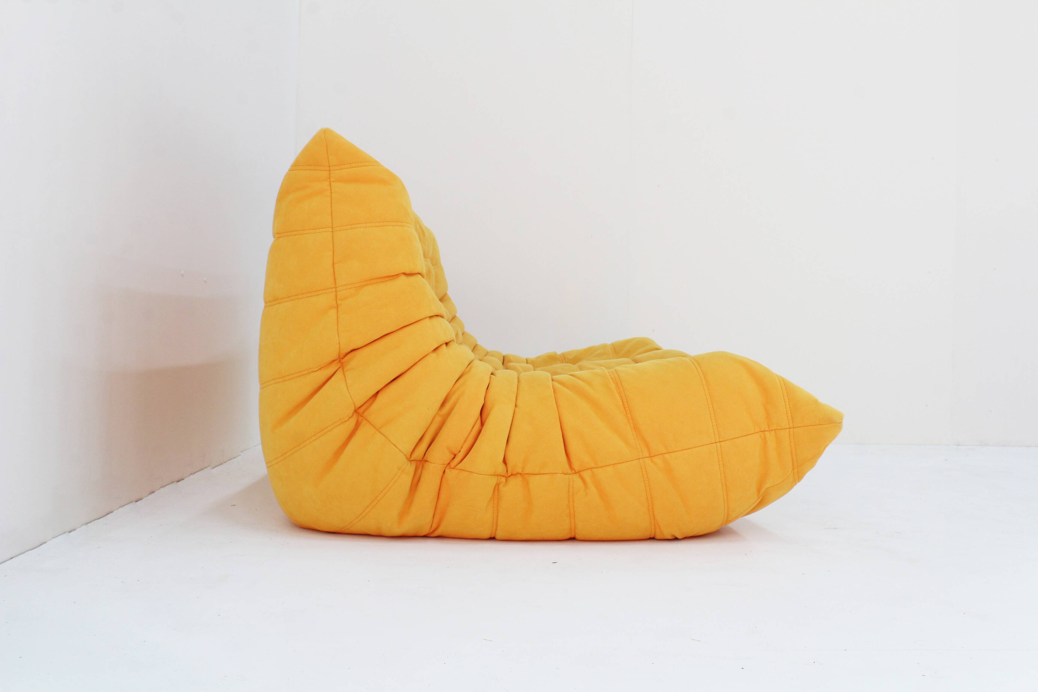 Canapé 2 places Togo ligne Roset par Michel Ducaroy