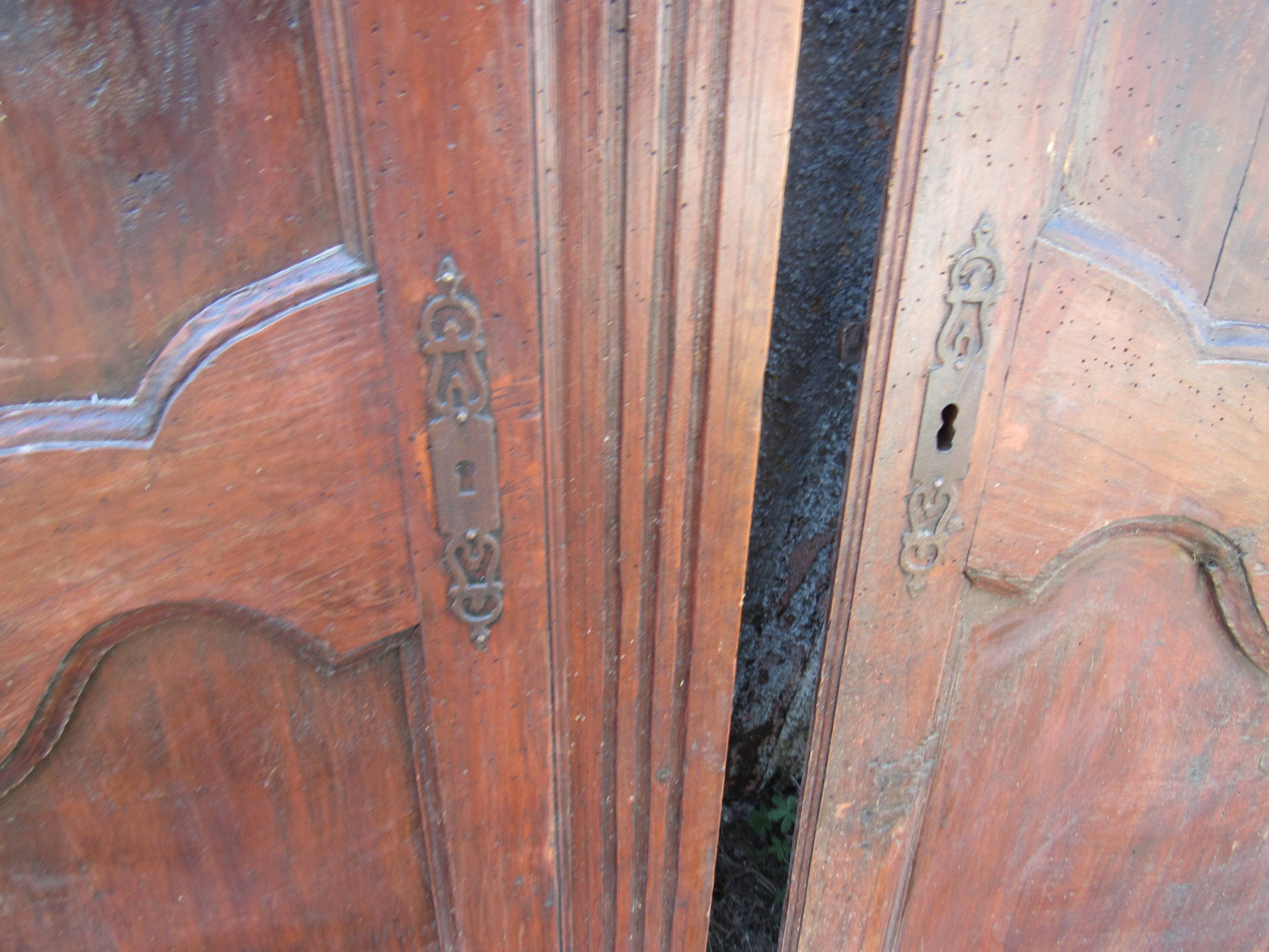 2 large oak doors