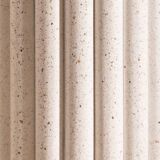 Dédé vase in white concrete