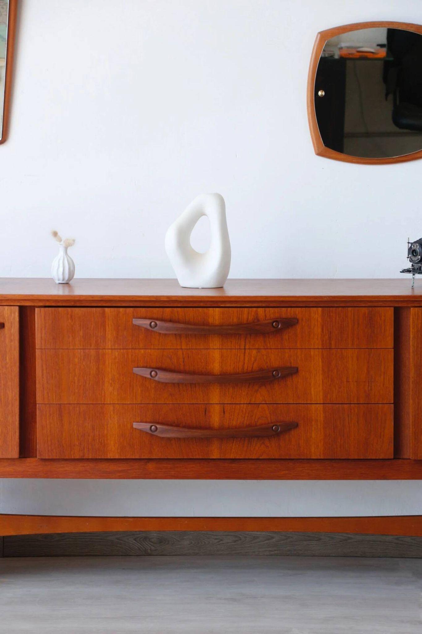 Enfilade Beautility teck | Design vintage