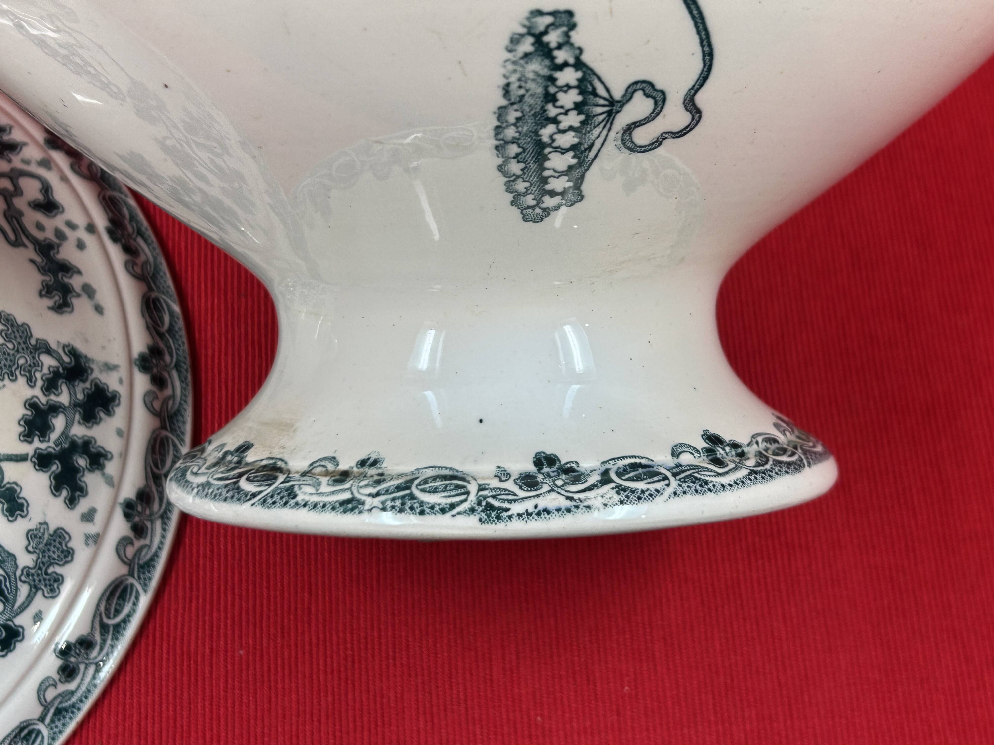 Soup tureen or vegetable dish Modern Style by Hamage Saint Amand