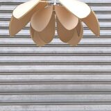 Suspension fleur des années 60