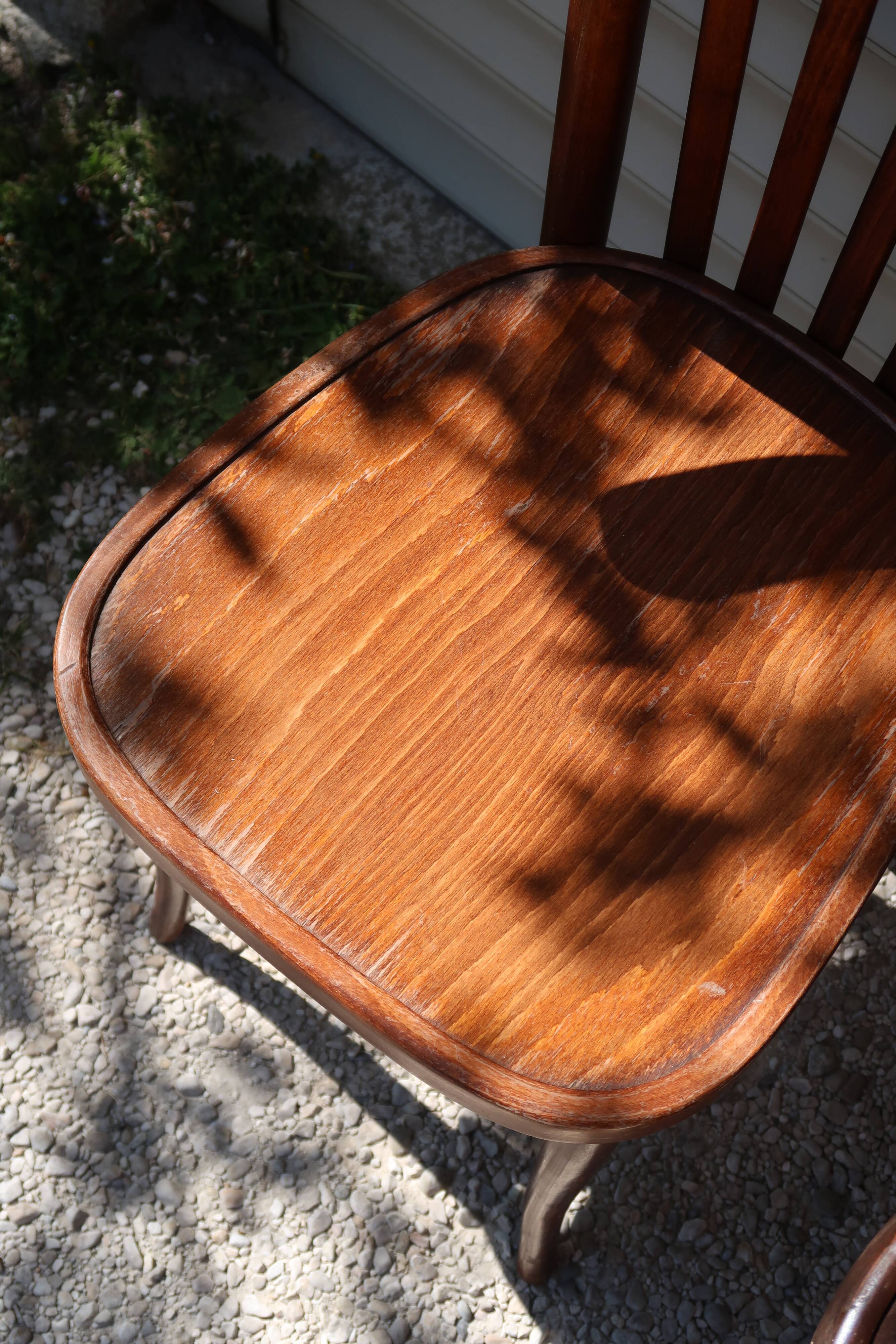 Lot of 6 vintage bistro chairs