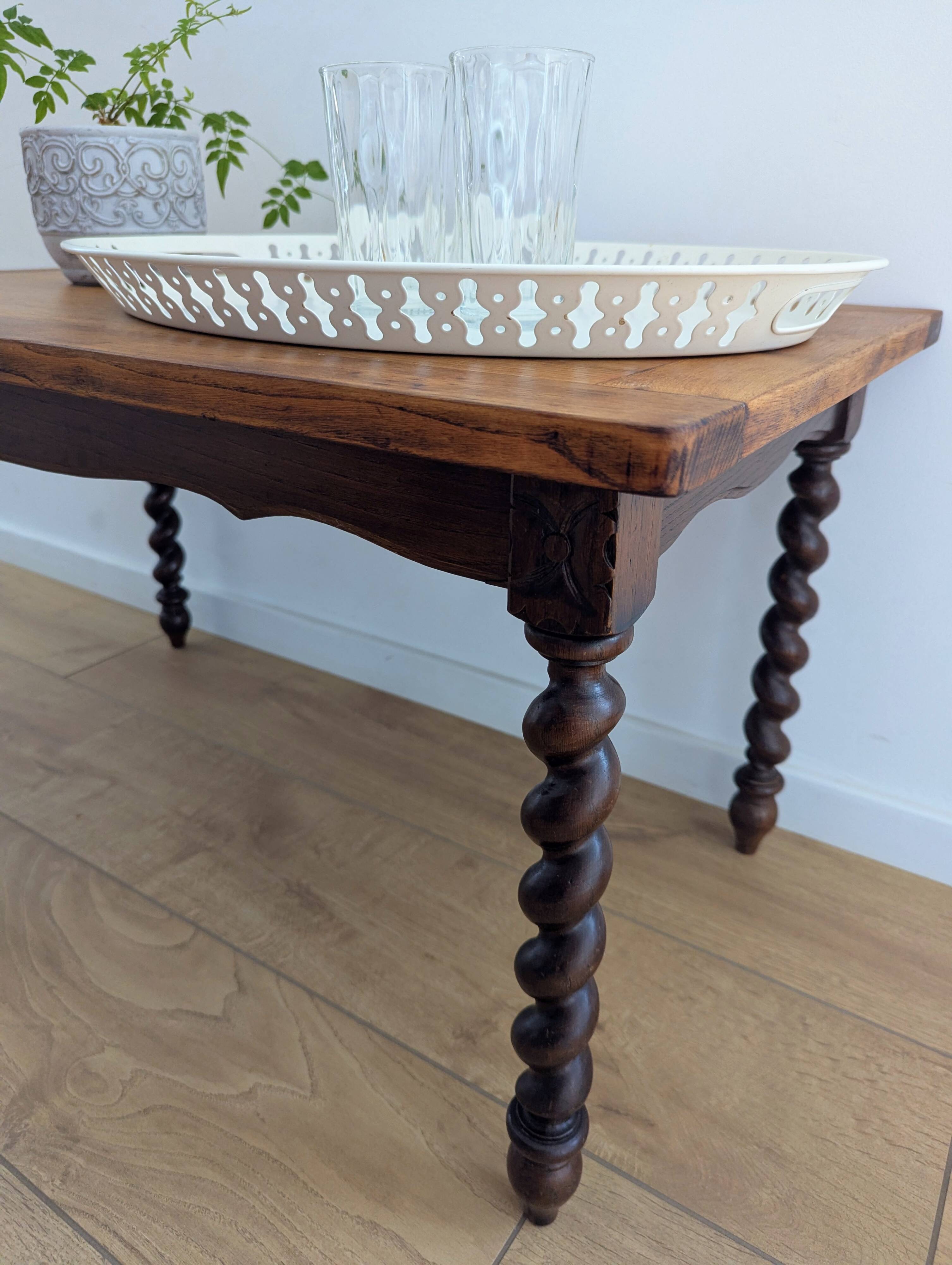 Solid wood coffee table with carved twisted legs