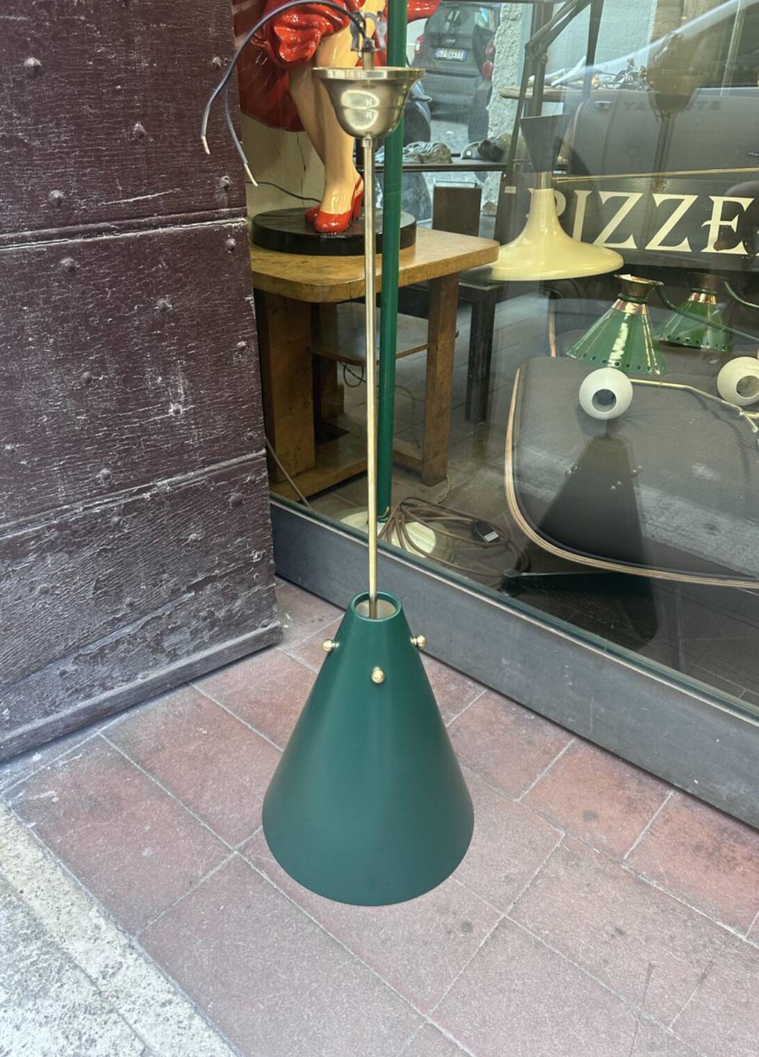Lampadario a forma di cono in ottone, anni '70