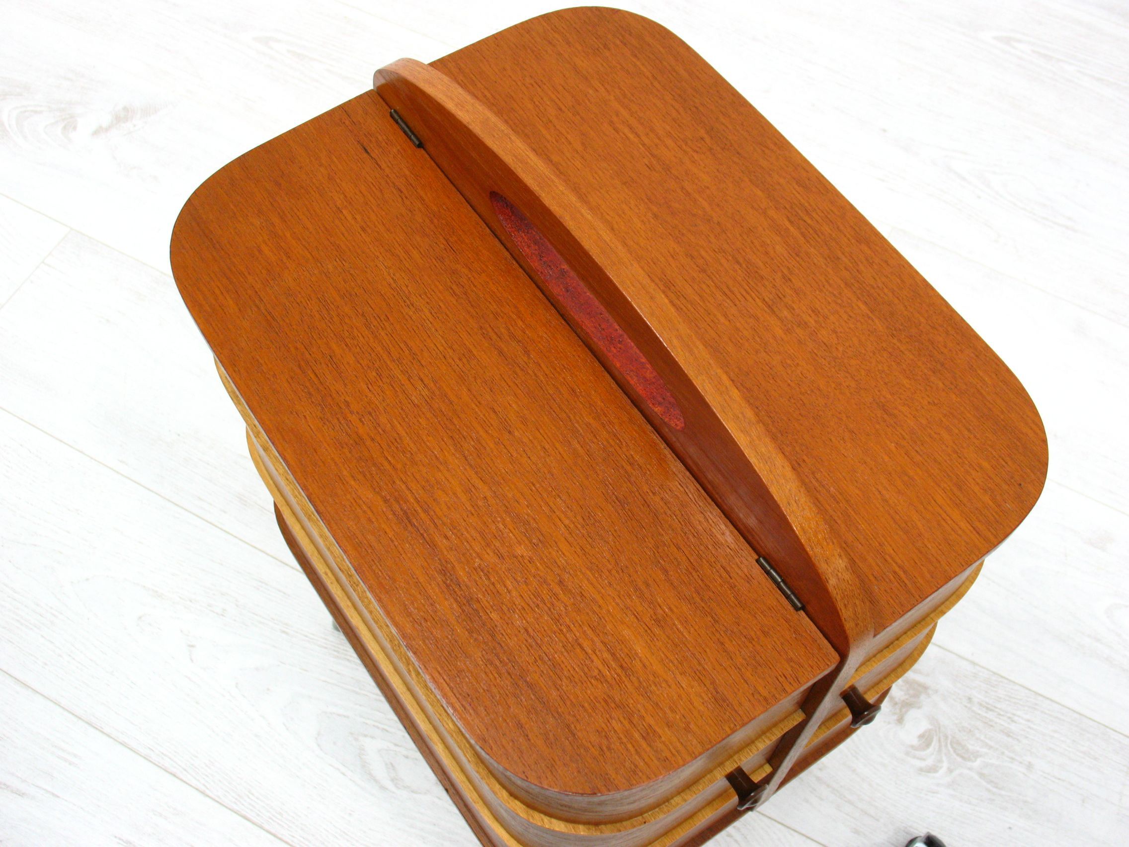 Coffre de rangement danois en contreplaqué, années 1970