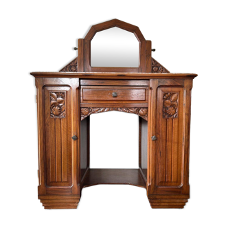 Art Deco hairdresser