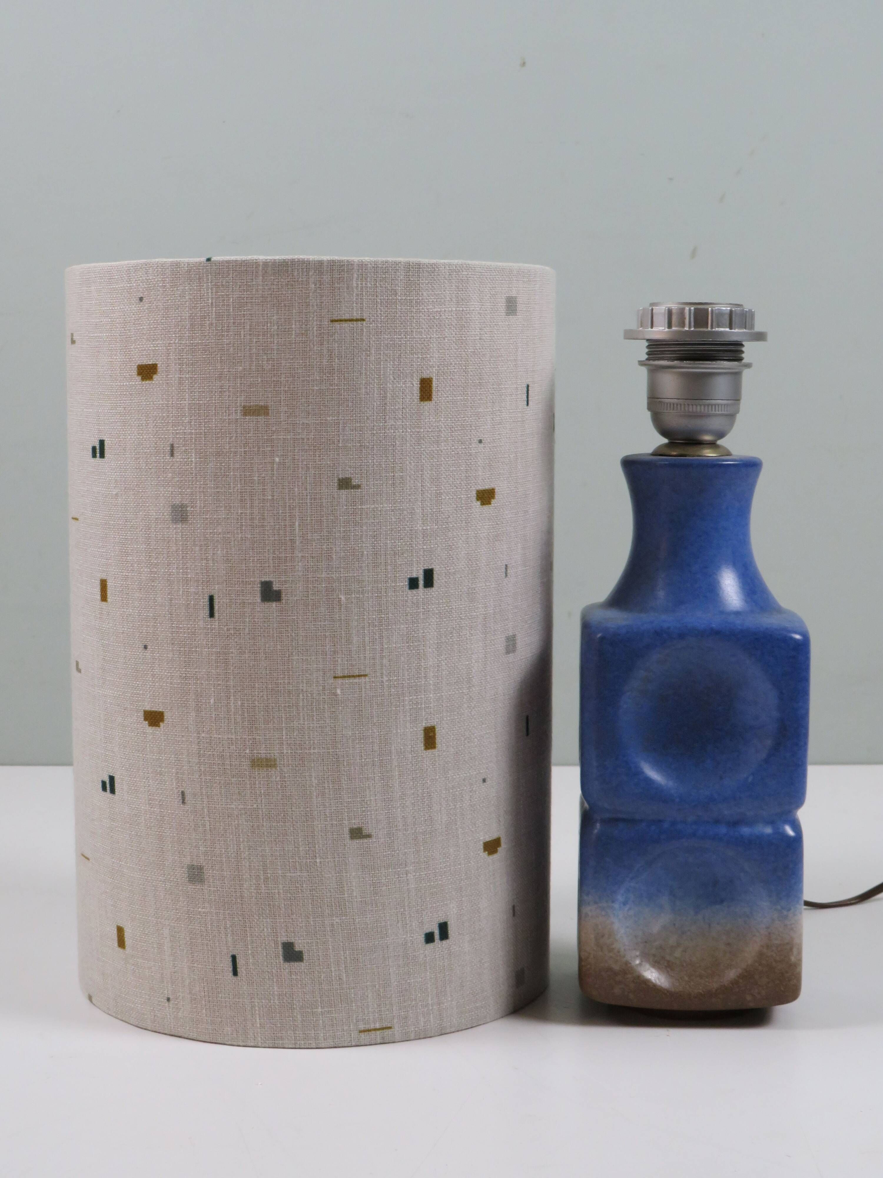 Italian ceramic table lamp with custom shade – 1970