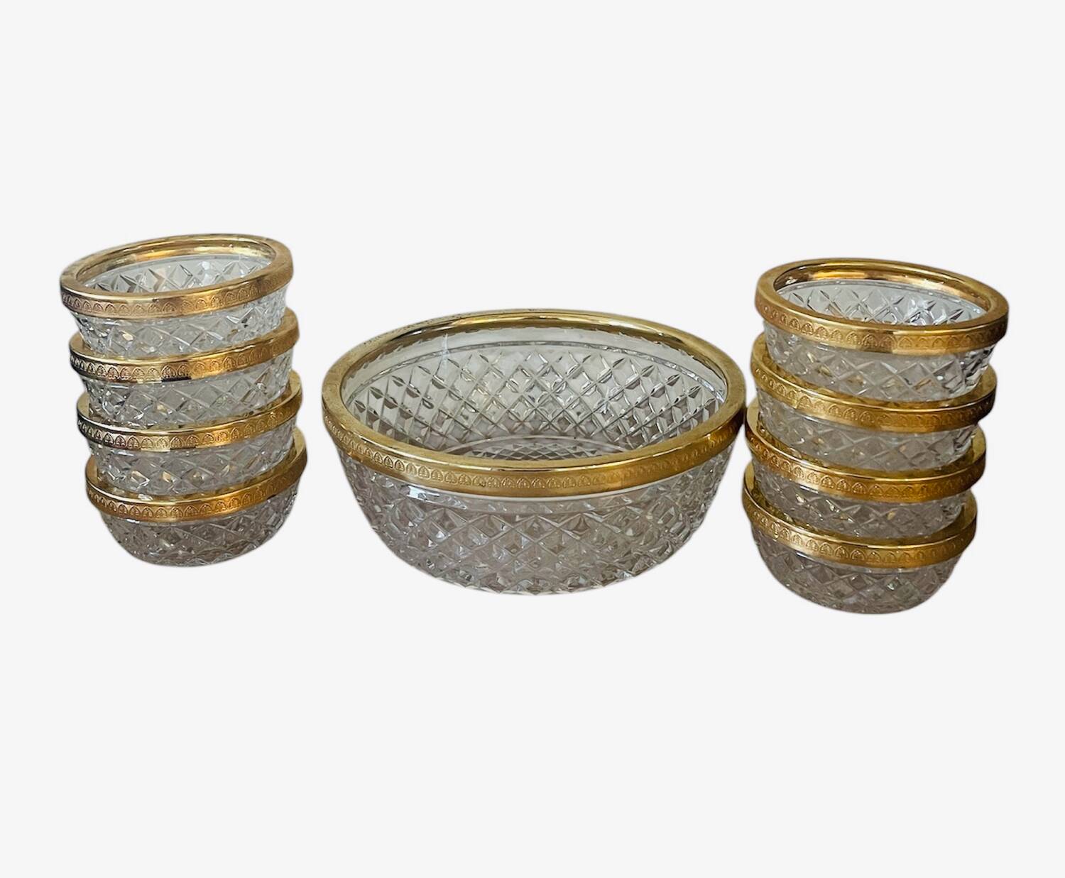 Salad bowl and cups in cut glass and brass