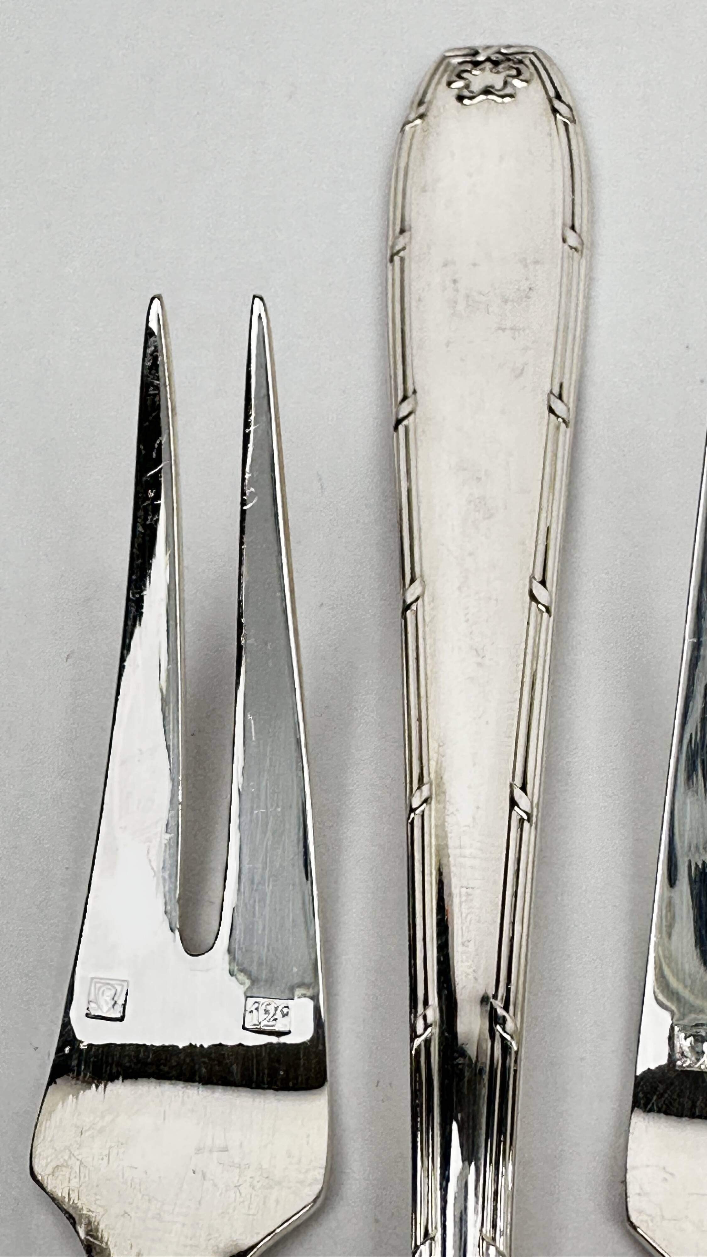 Set of 12 Saint Médard Snail Forks