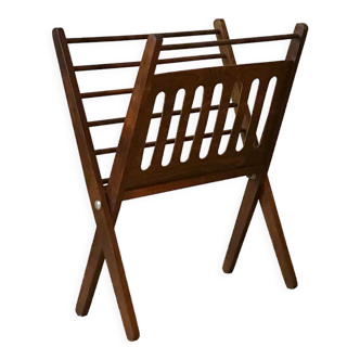 Magazine holder