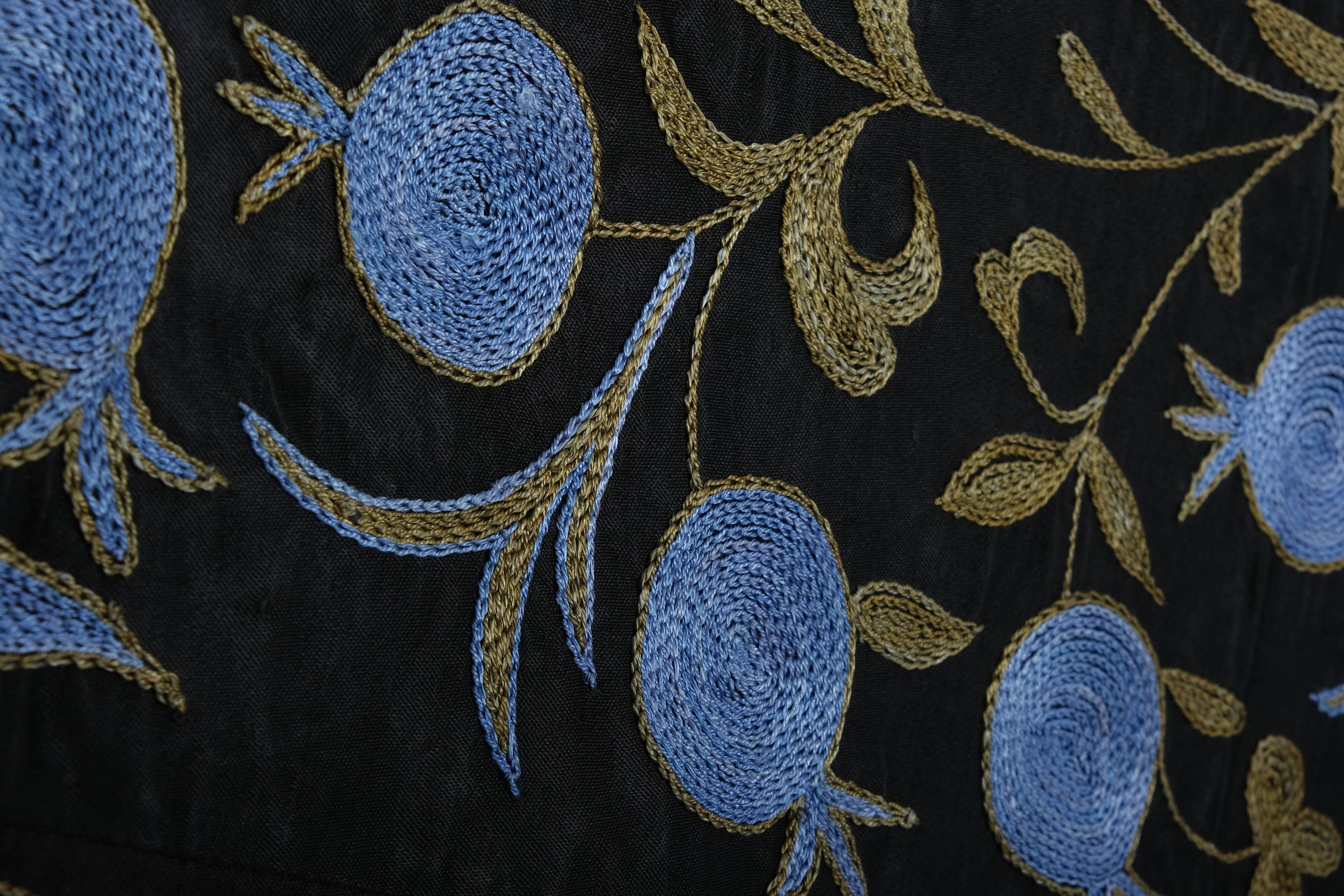 Hand knotted rug, vintage Turkish rug 103x186 cm