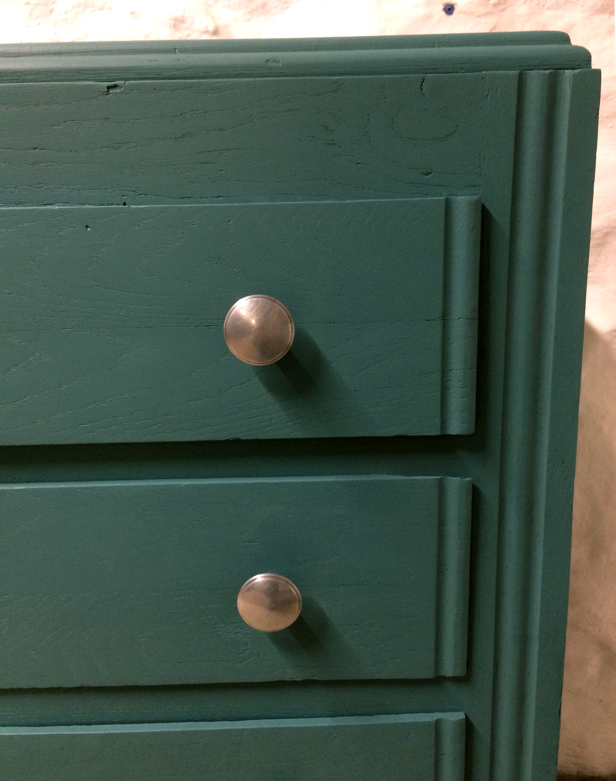 Commode bleue en chêne