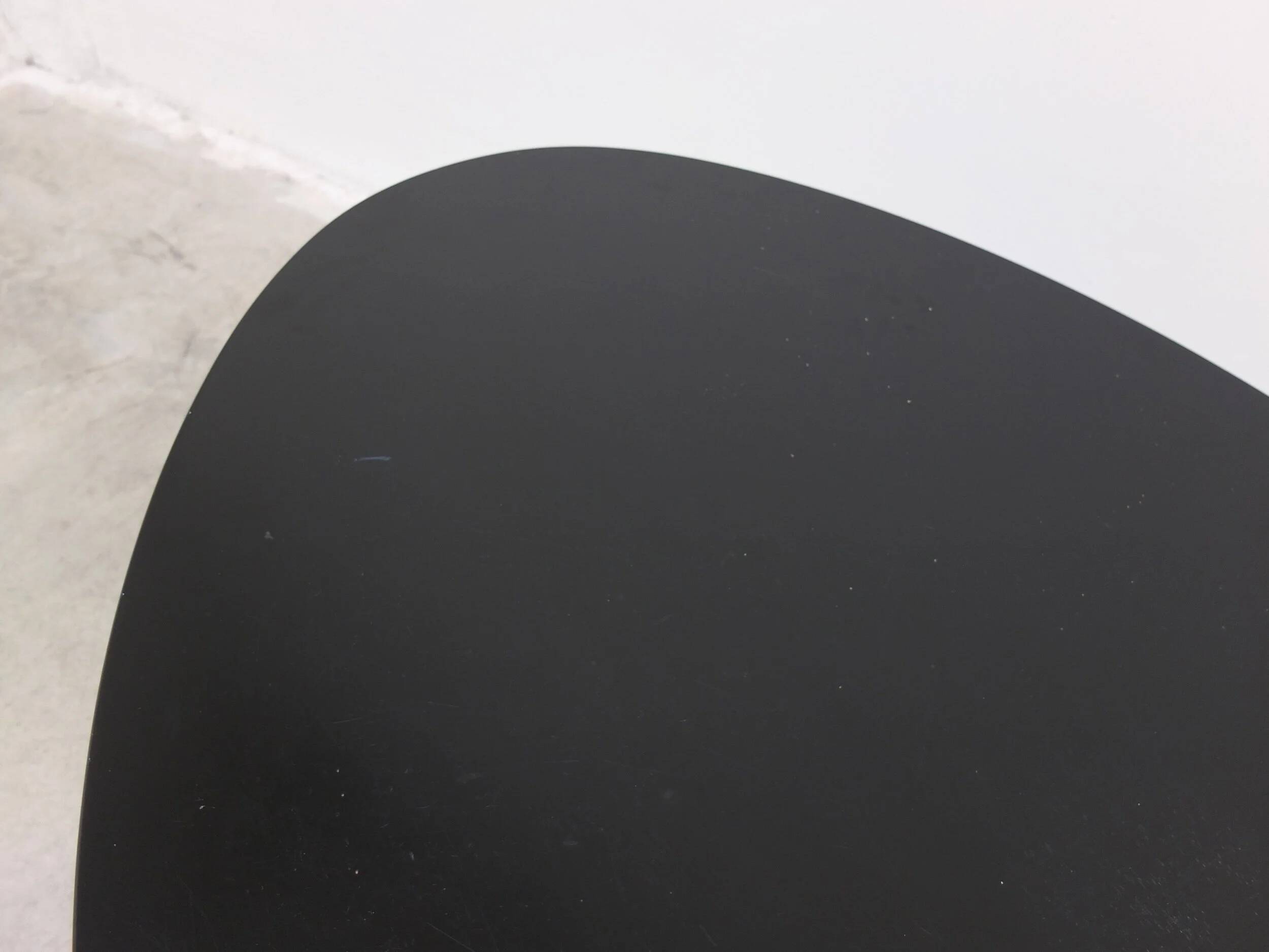 Rare 'Egg' table by Arne Jacobsen for Fritz Hansen, 1952