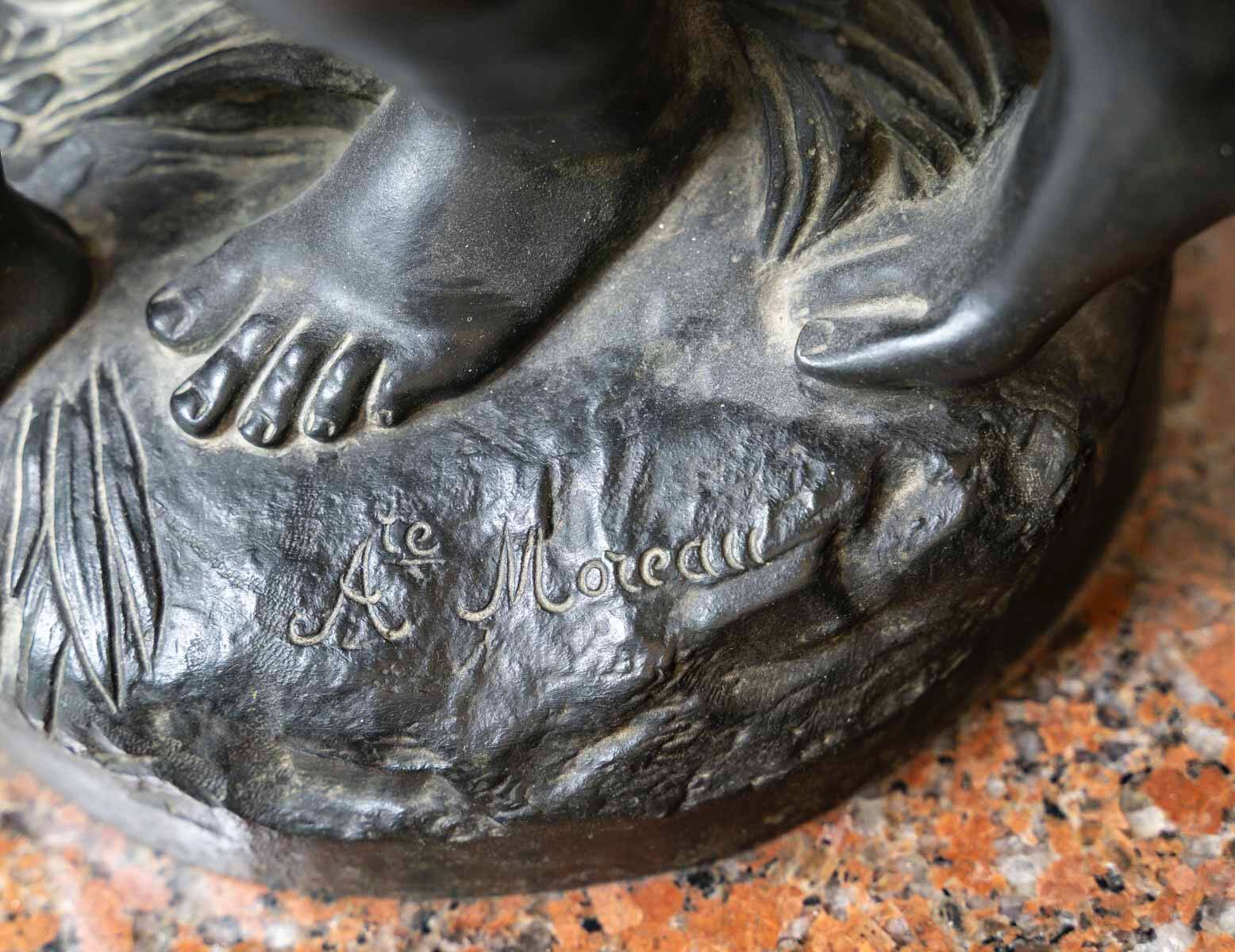 Guéridon en bronze et marbre, Psyché et Cupidon, Auguste Moreau (1834-1917)