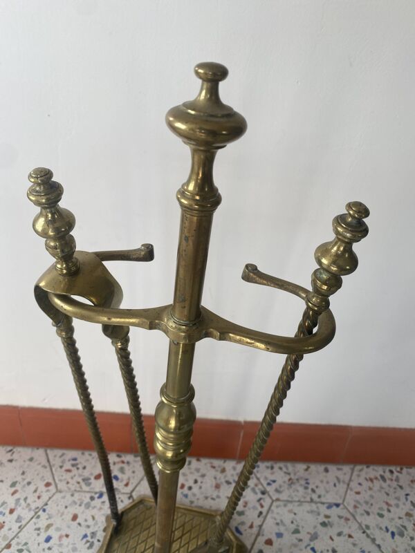 Nécessaire de cheminée