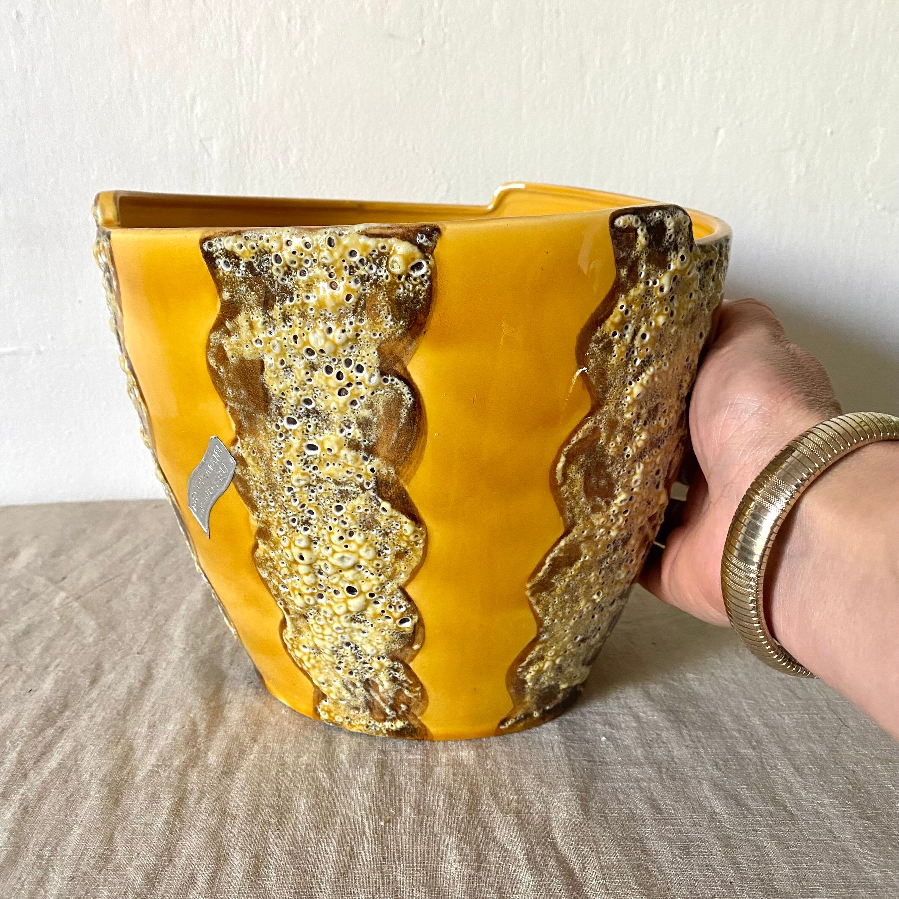 Vintage ceramic pot cover Big fire