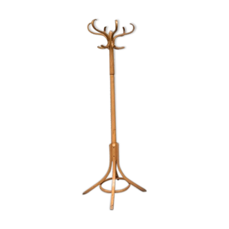 Baumann coatrack