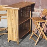 Bamboo counter or bar. (With 2 folding high chairs)