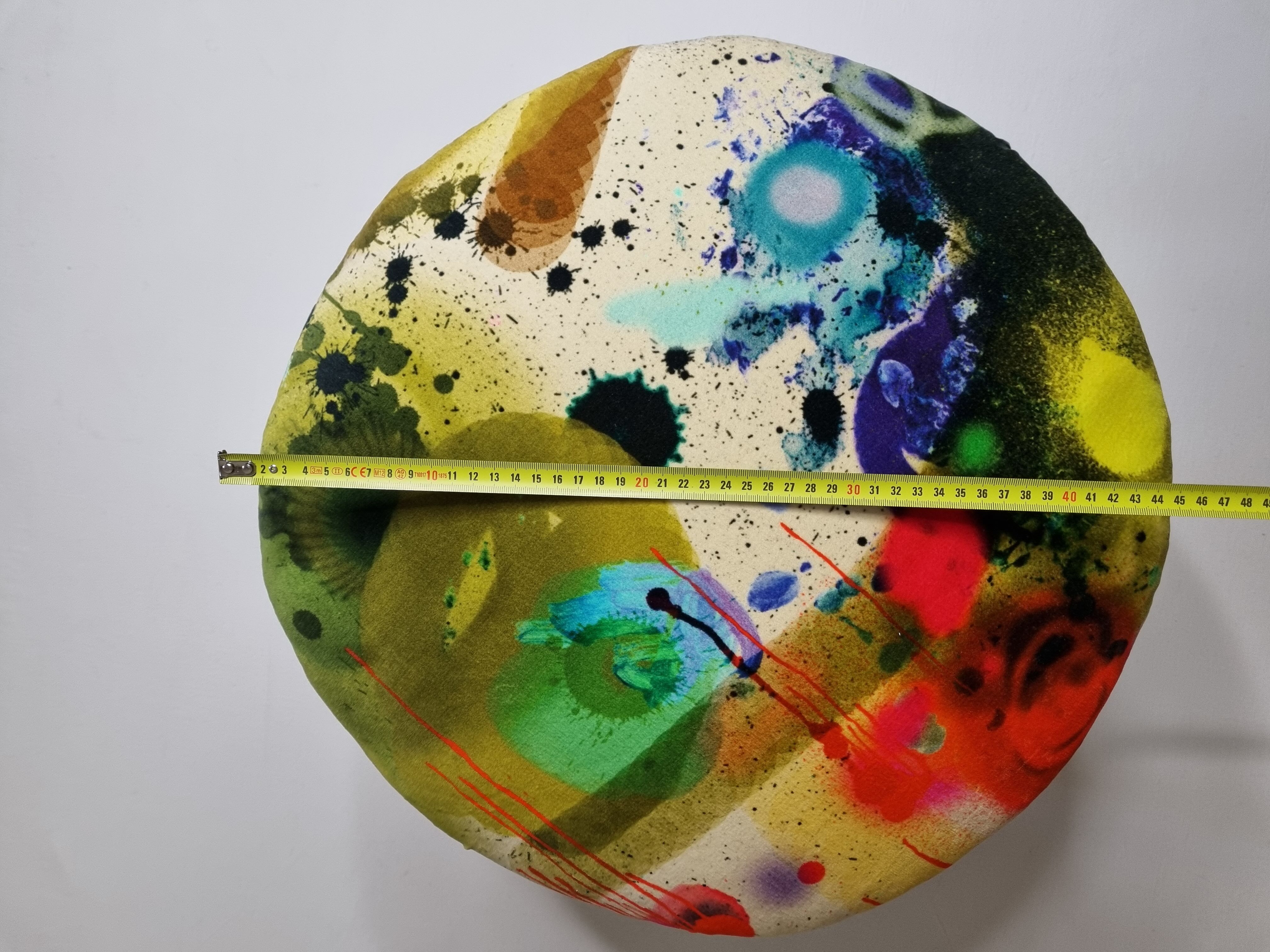 Pouf or rests empire period feet, 45 cm