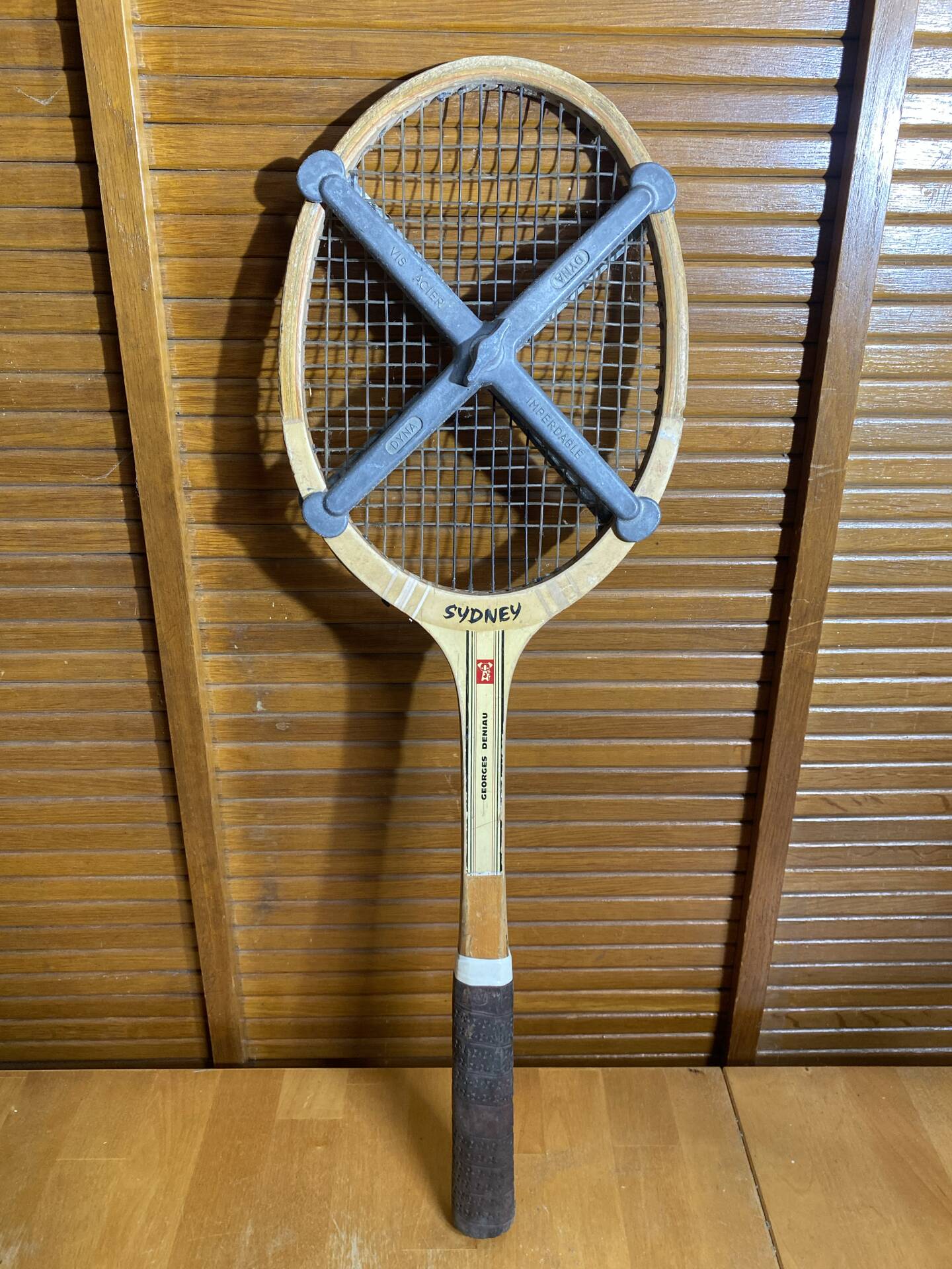 Old Tennis Racket SYDNEY Georges DENIAU Wood + DYNA Metaly Vintage