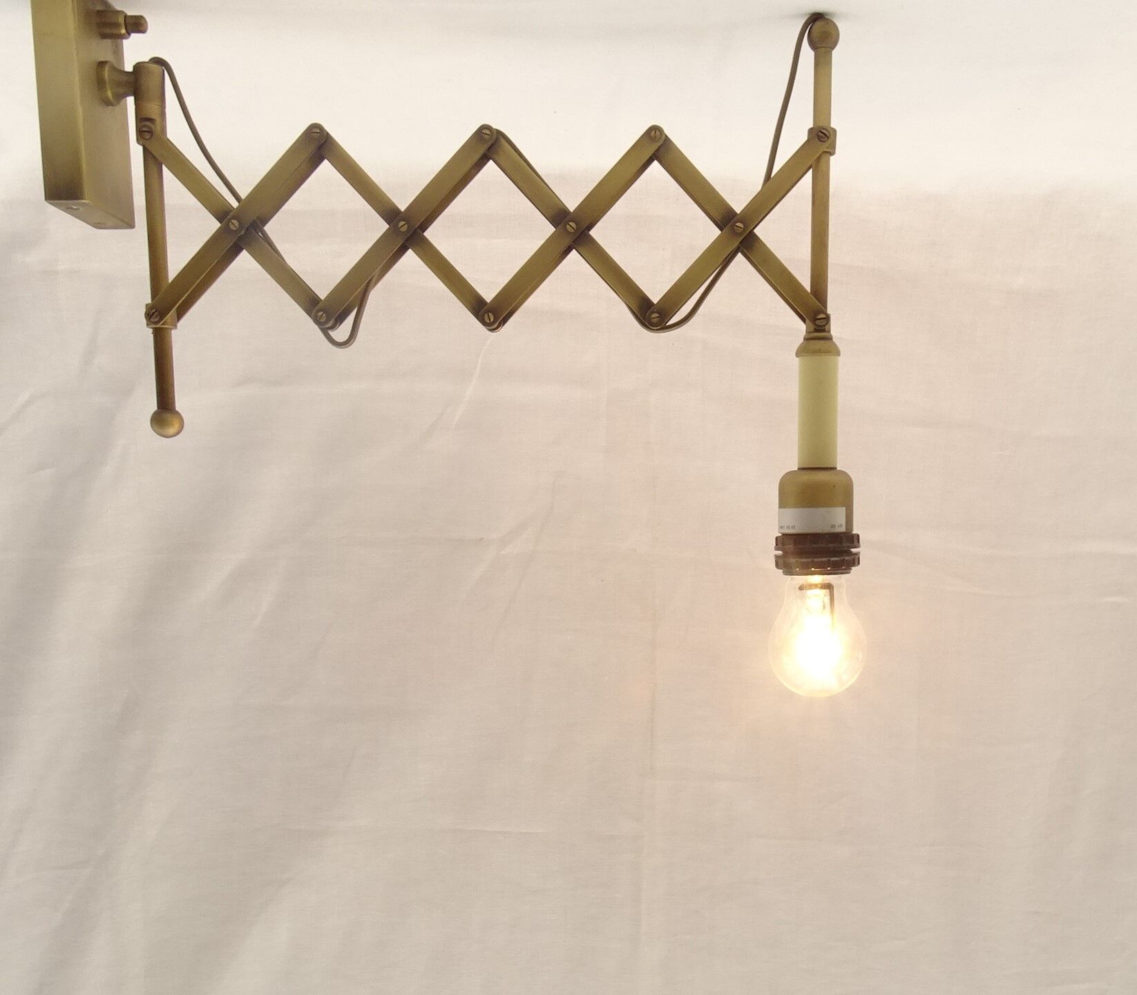 Brass Scissor Wall Lamp