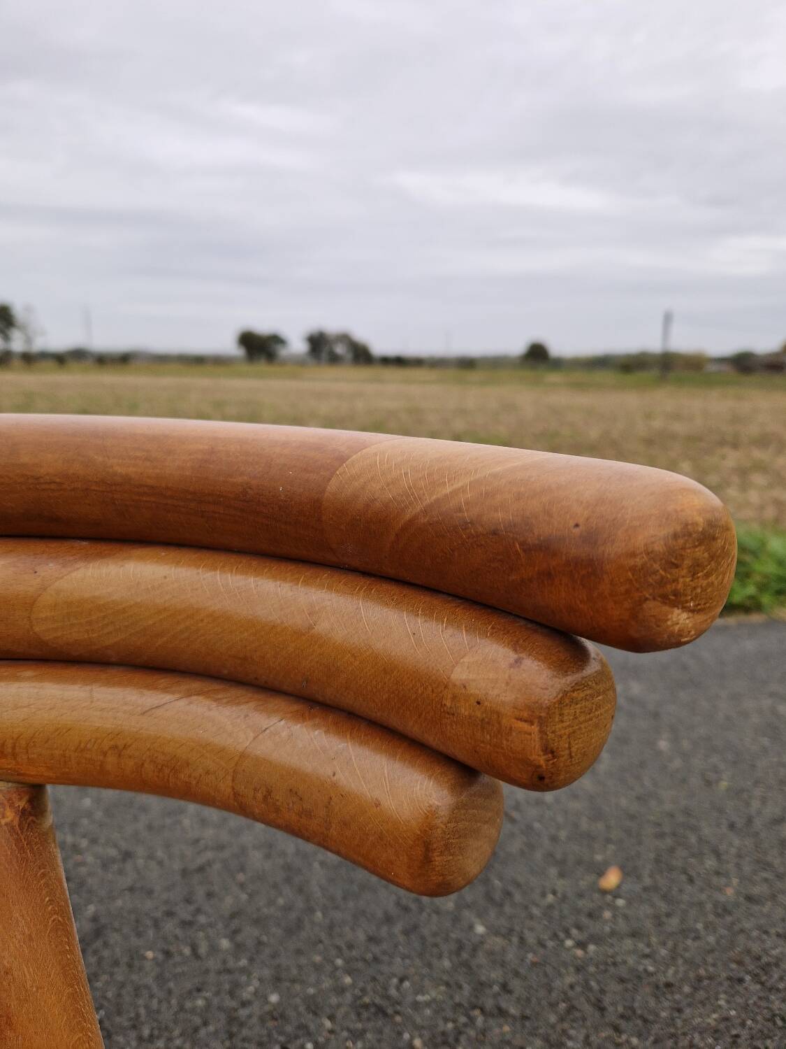 Set of 4 solid organic chairs