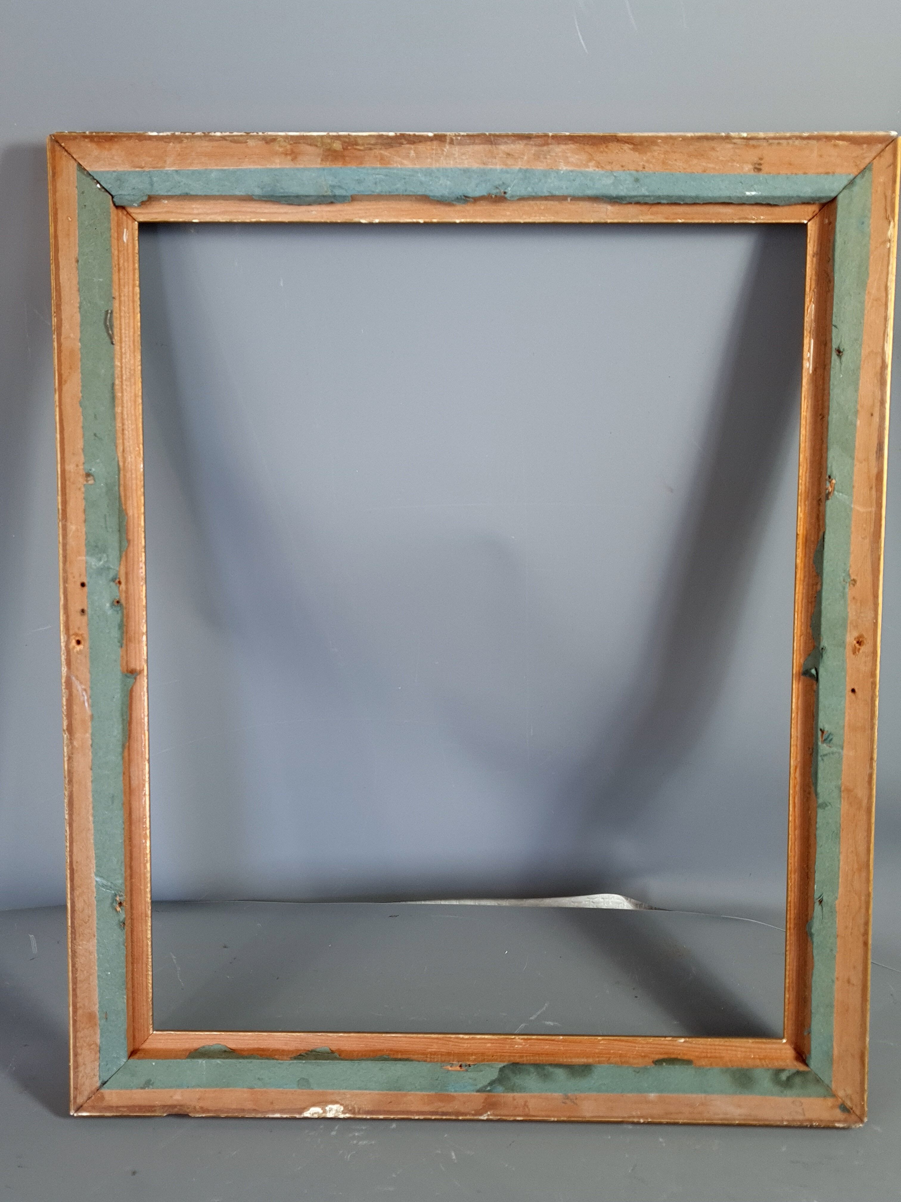 19th century frame gilded stucco wood, beaded interior edges, 47x39 cm, leaf 41.8x32.7 cm SB